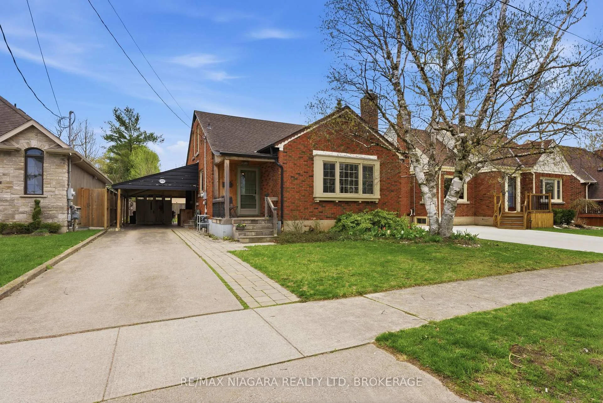 Photo 1 of 6950 Leeming Street, Niagara Falls, Hospital — HOMEH