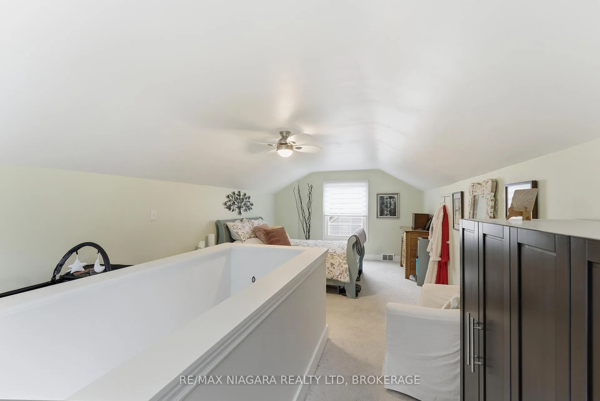 Photo 18 of 6950 Leeming Street, Niagara Falls, Hospital — HOMEH
