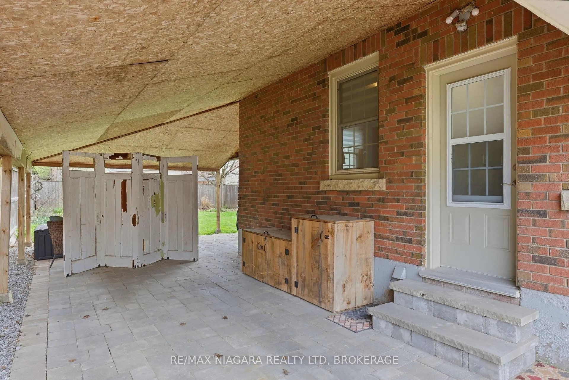 Photo 29 of 6950 Leeming Street, Niagara Falls, Hospital — HOMEH
