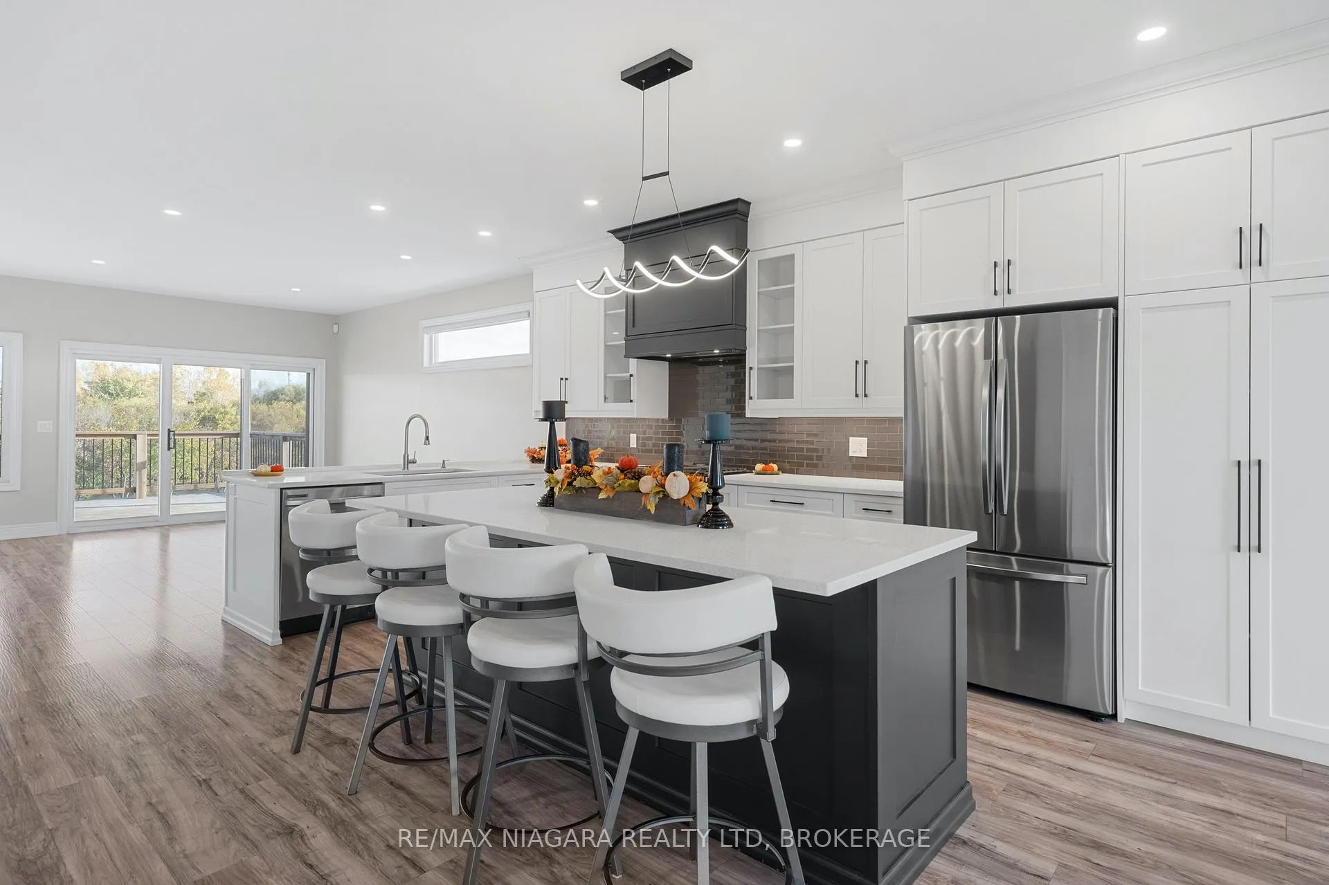 Photo 12 of 252 Colbeck Drive, Welland, Prince Charles — HOMEH