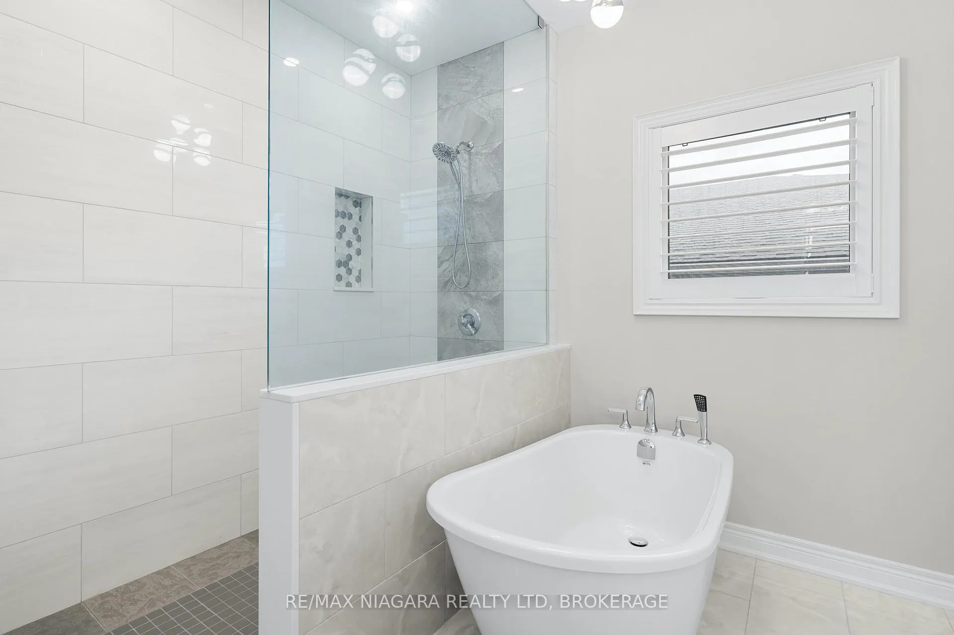 Photo 22 of 252 Colbeck Drive, Welland, Prince Charles — HOMEH
