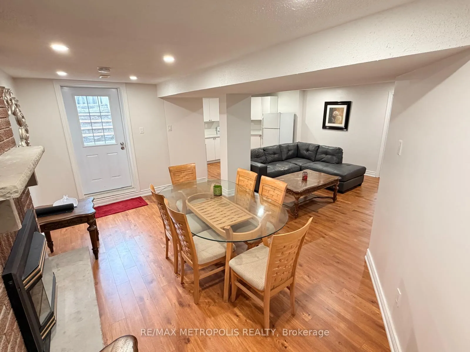 Front of Unit #Basement, 216 Gwendolyn Street