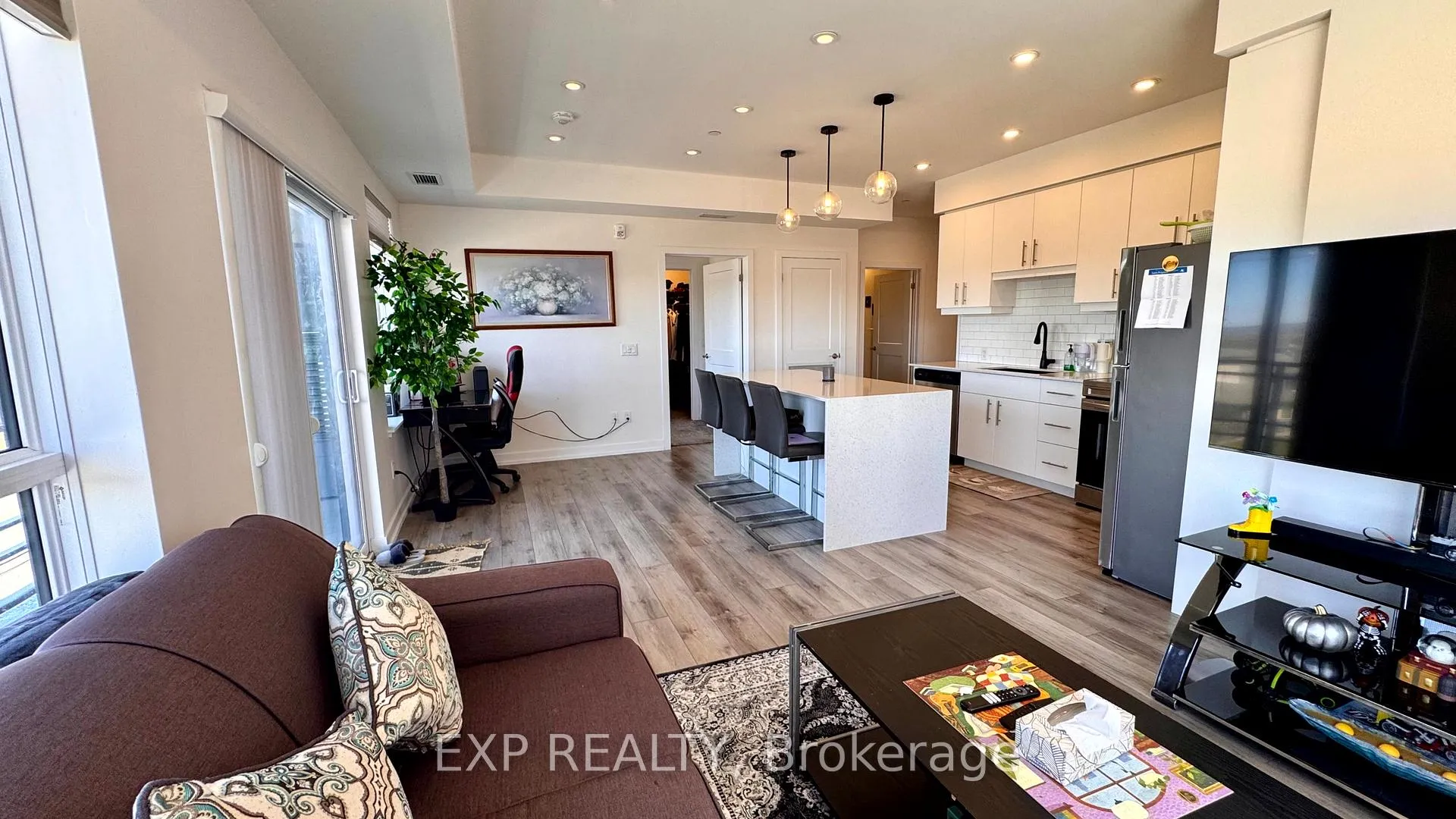 Photo 4 of Unit 301, 255 Northfield Drive E, Waterloo — HOMEH