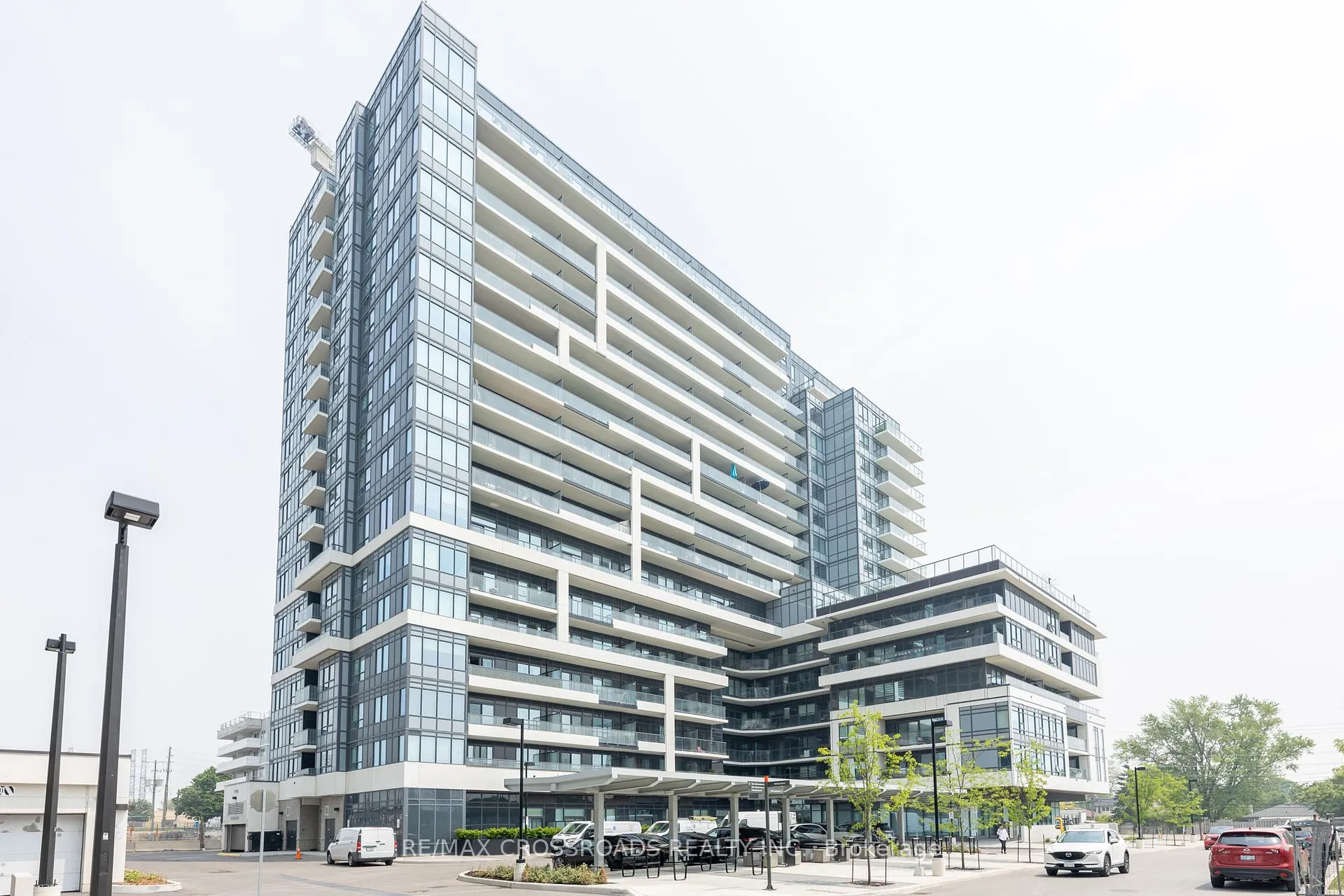 Front of Unit 1701, 1480 Bayly Street