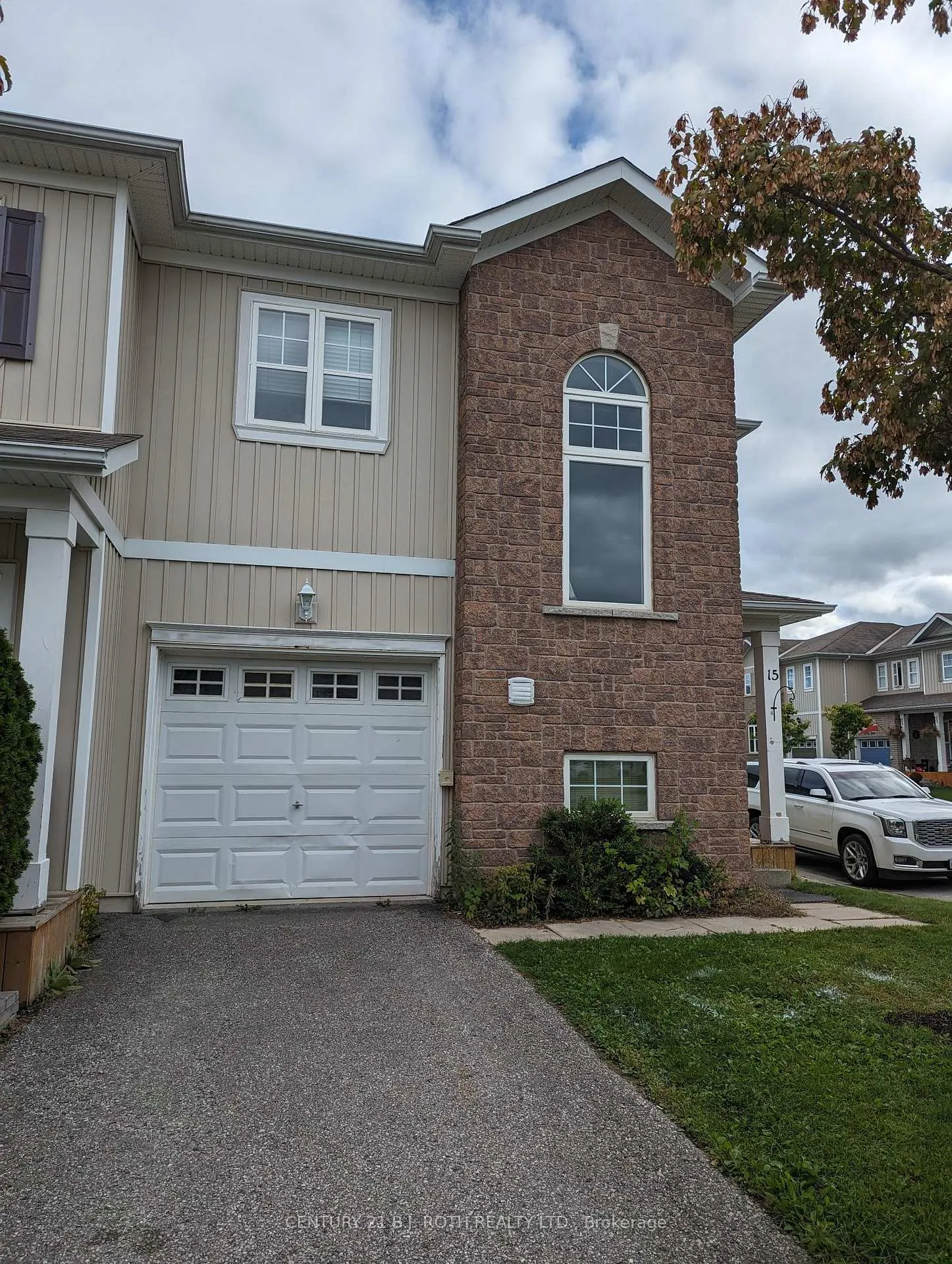 Photo 3 of Unit 15, 800 West Ridge Boulevard, Orillia — HOMEH