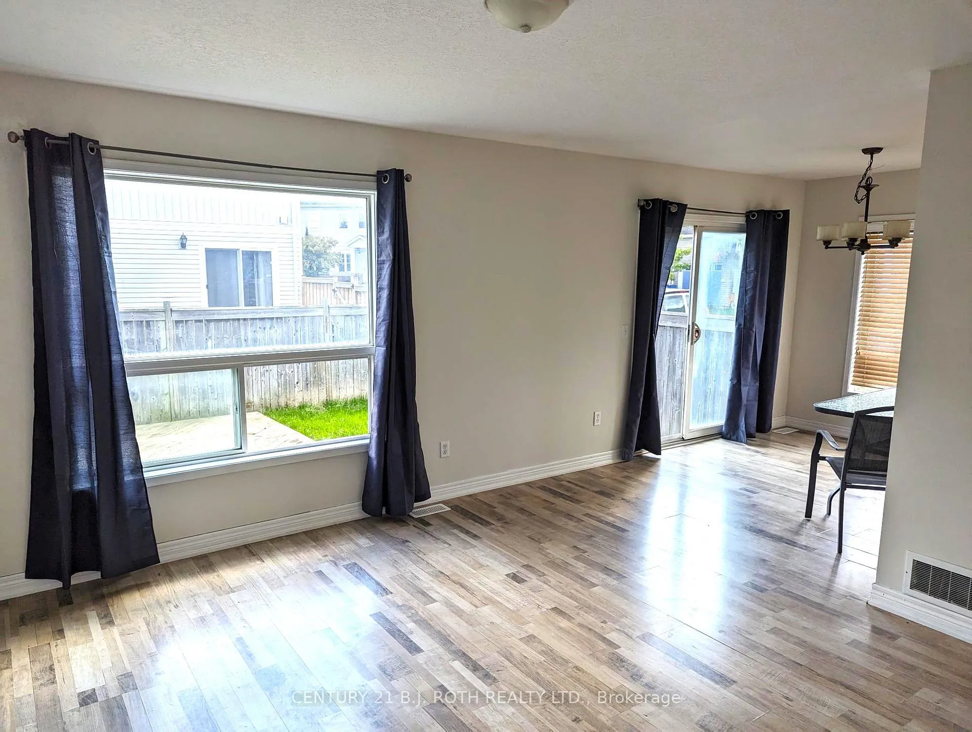 Photo 5 of Unit 15, 800 West Ridge Boulevard, Orillia — HOMEH
