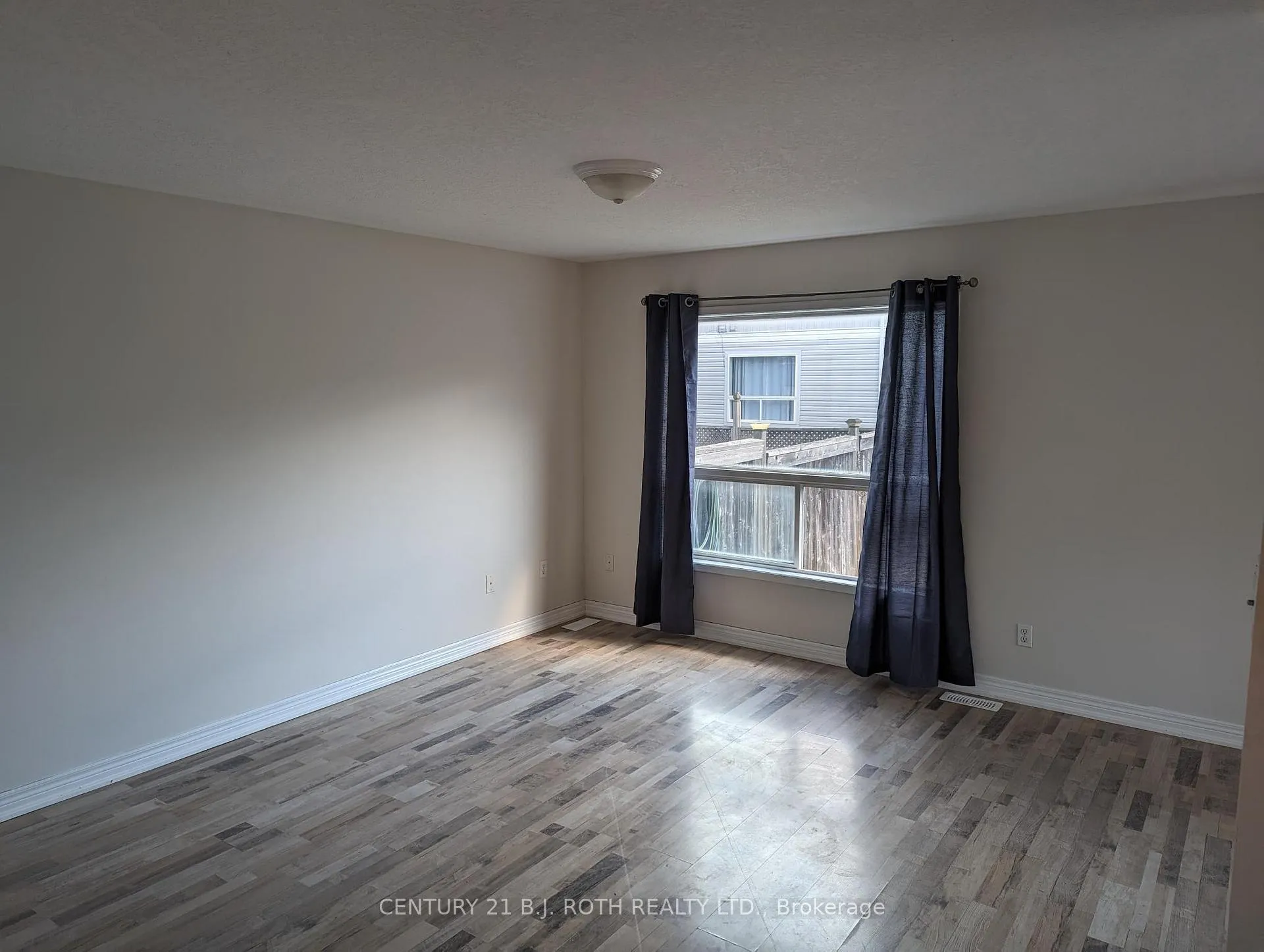 Photo 6 of Unit 15, 800 West Ridge Boulevard, Orillia — HOMEH