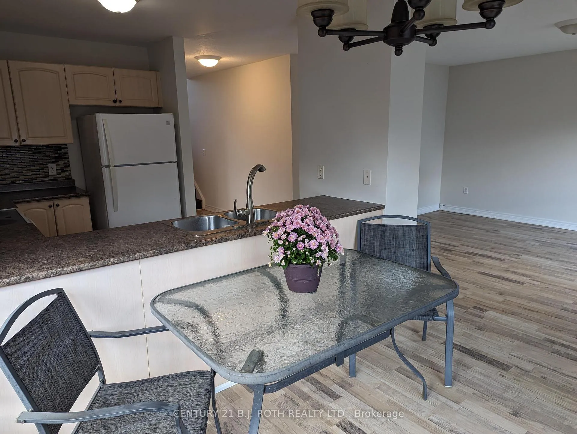 Photo 9 of Unit 15, 800 West Ridge Boulevard, Orillia — HOMEH
