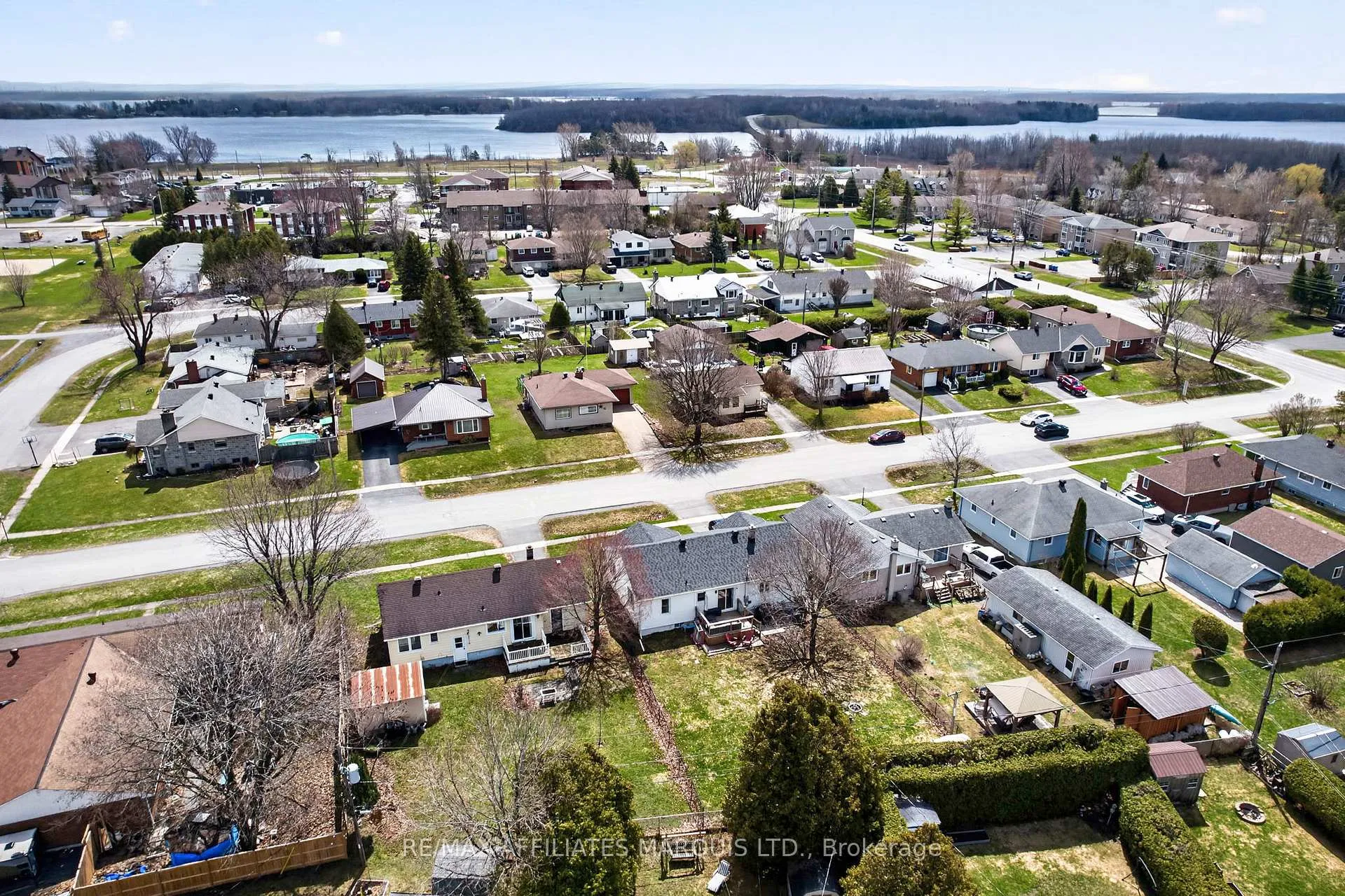 Photo 30 of 11 Gray Avenue, South Stormont, Long Sault — HOMEH