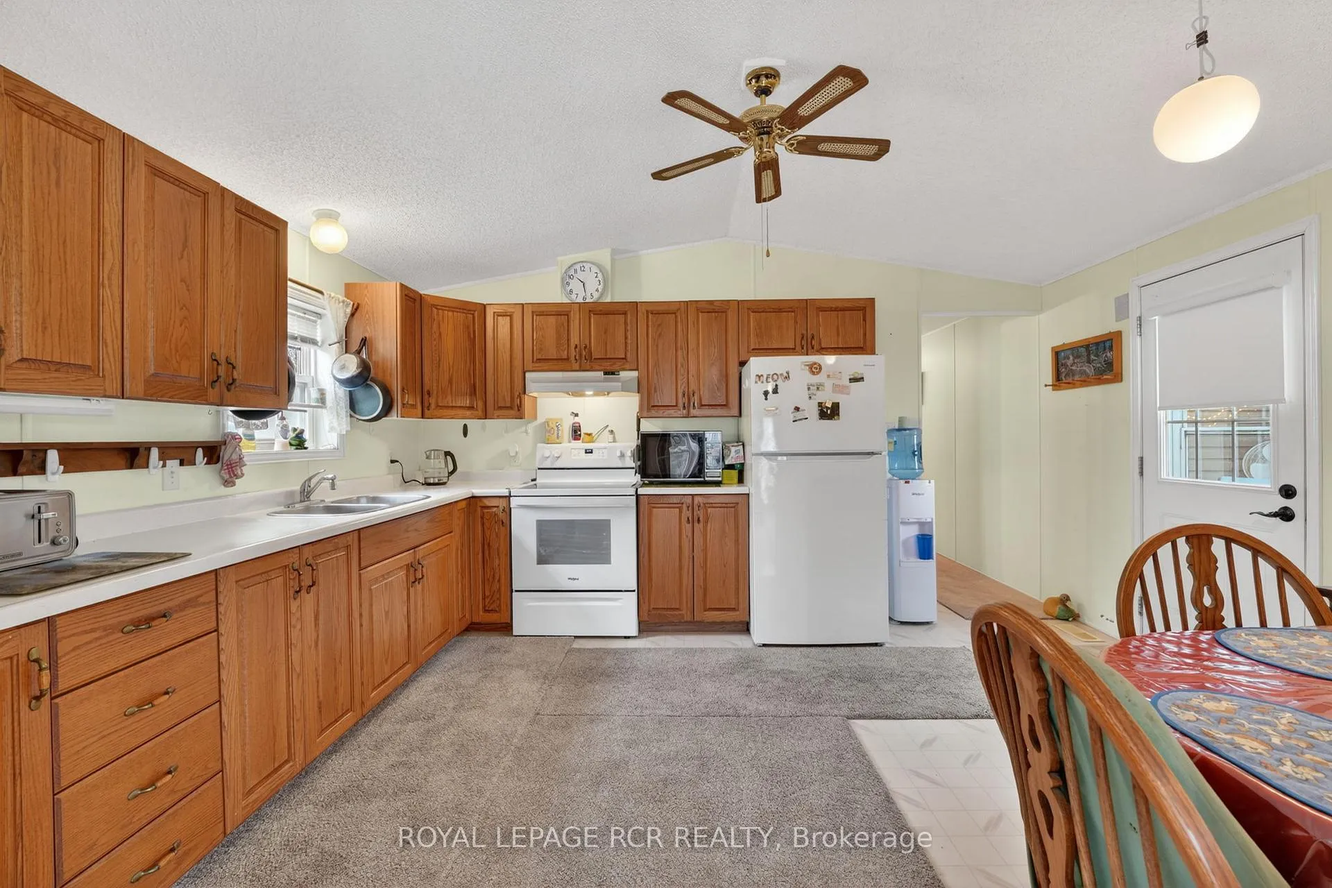Photo 11 of 34 Jane Street, Oro-Medonte, Rural Oro-Medonte — HOMEH