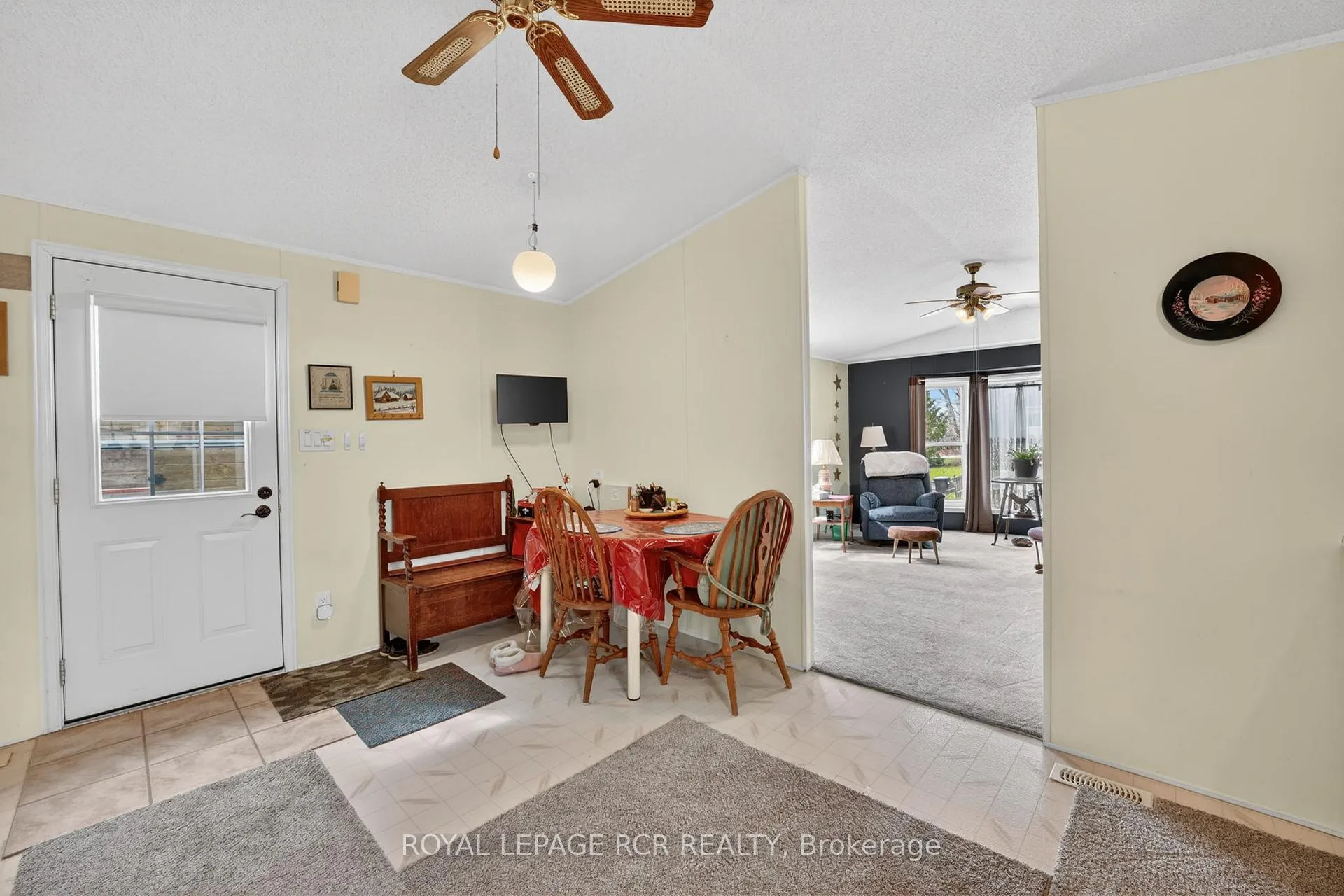 Photo 14 of 34 Jane Street, Oro-Medonte, Rural Oro-Medonte — HOMEH