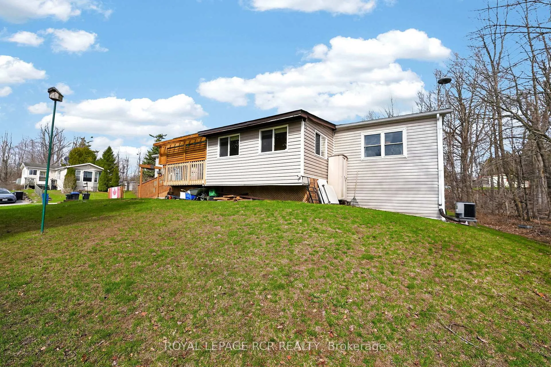 Photo 28 of 34 Jane Street, Oro-Medonte, Rural Oro-Medonte — HOMEH