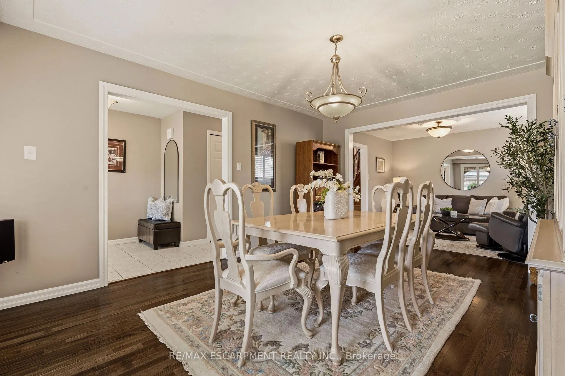 Photo 6 of 263 Guildwood Drive, Hamilton, Gurnett — HOMEH