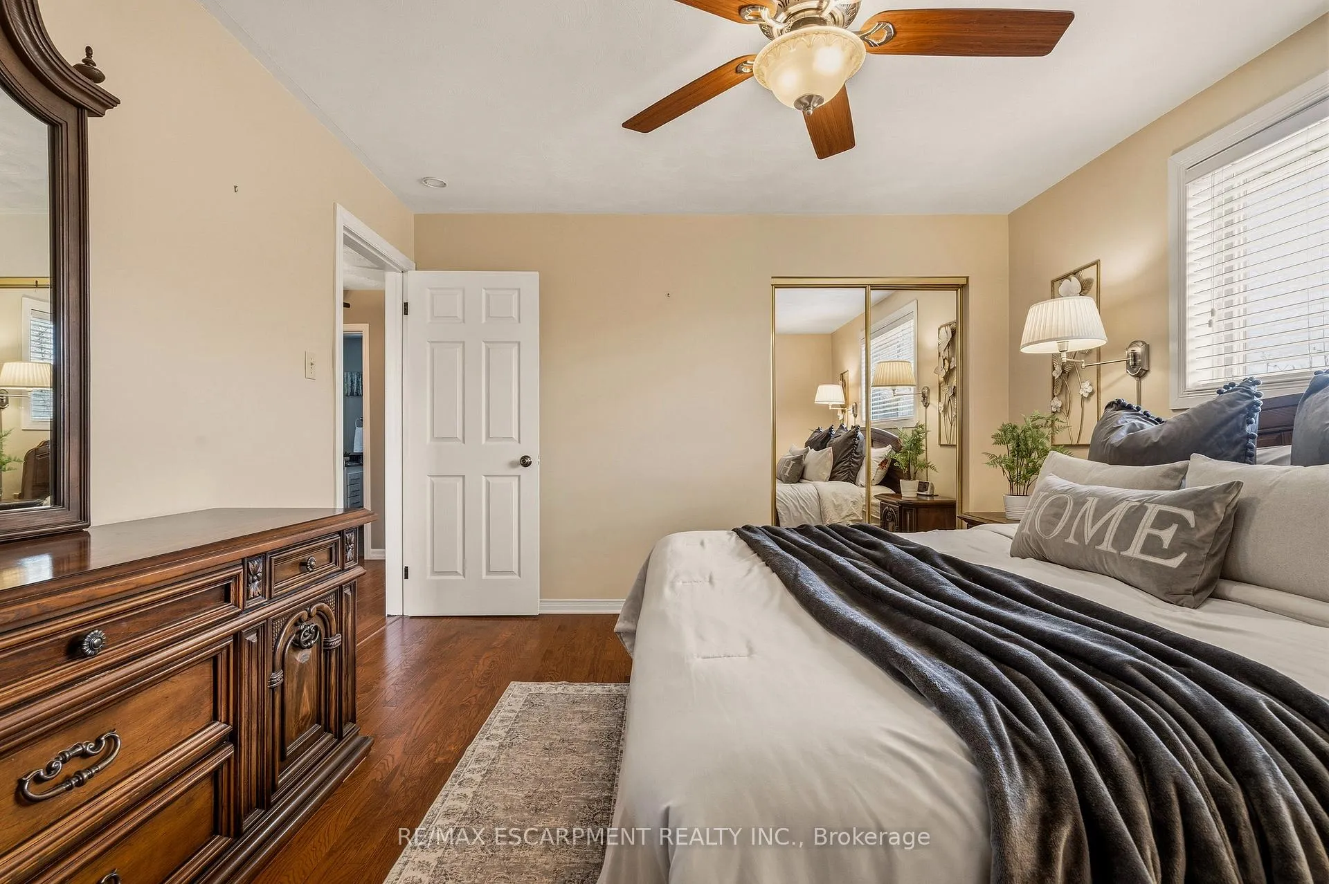 Photo 21 of 263 Guildwood Drive, Hamilton, Gurnett — HOMEH