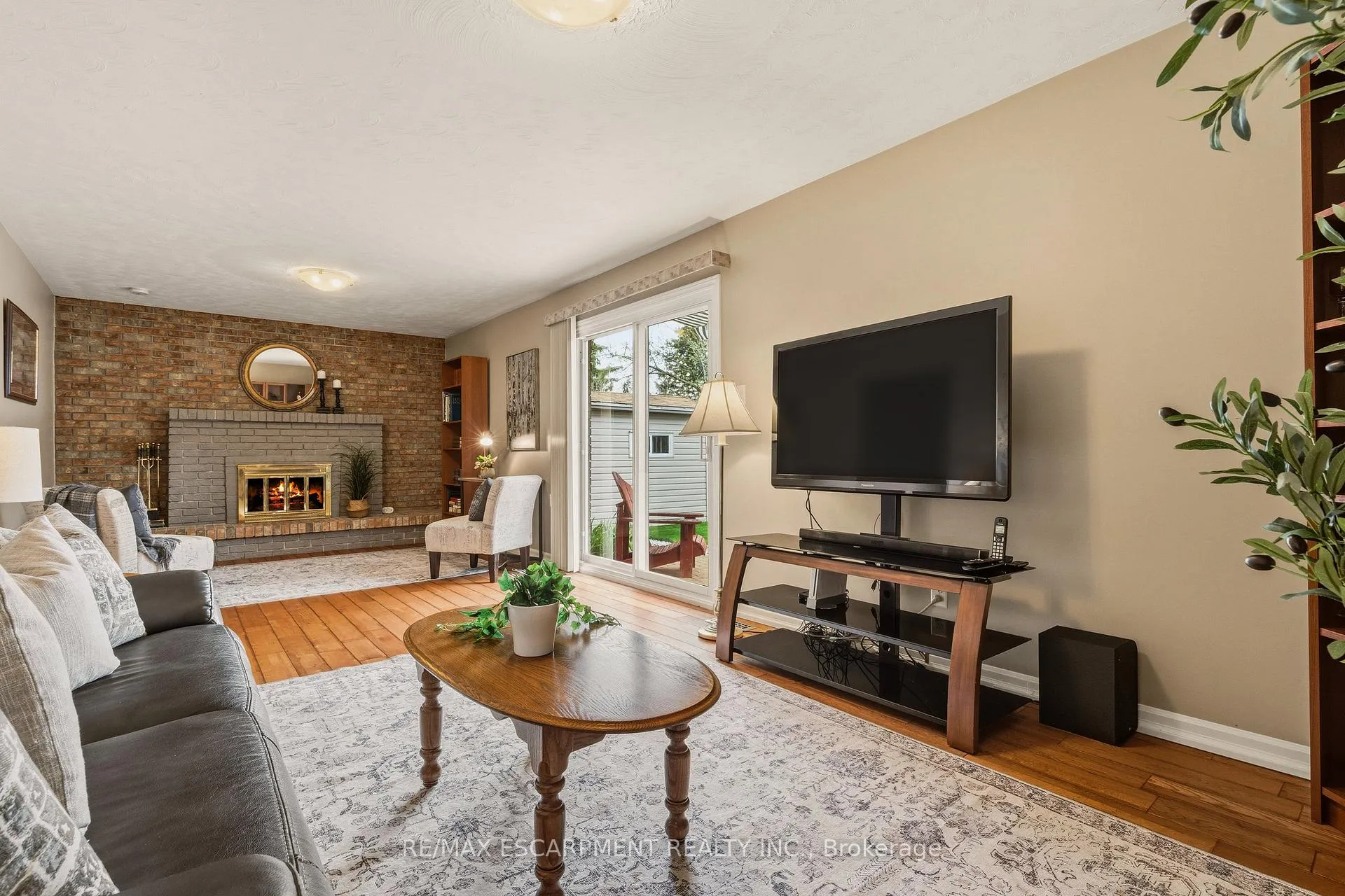 Photo 30 of 263 Guildwood Drive, Hamilton, Gurnett — HOMEH