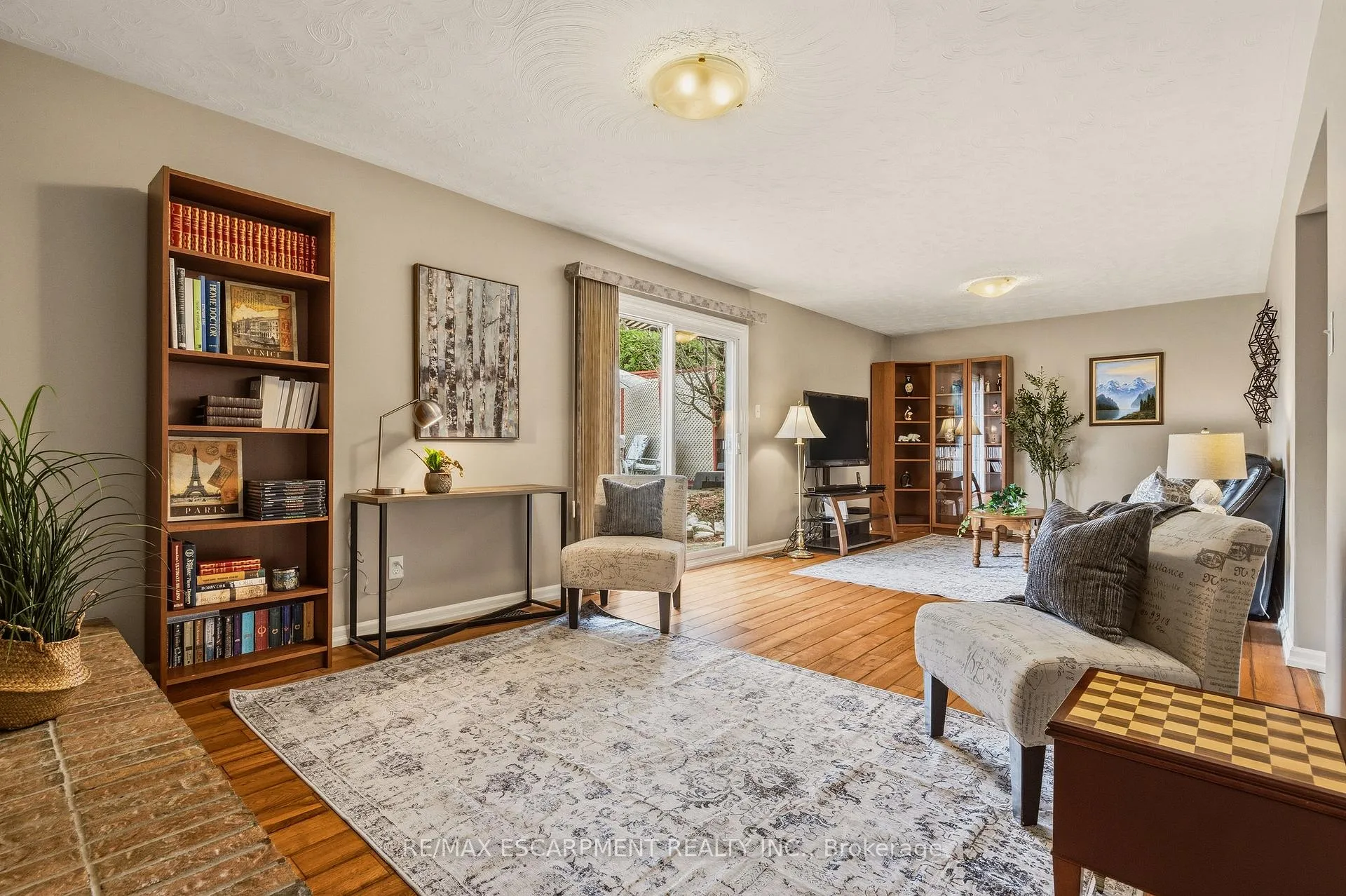 Photo 31 of 263 Guildwood Drive, Hamilton, Gurnett — HOMEH