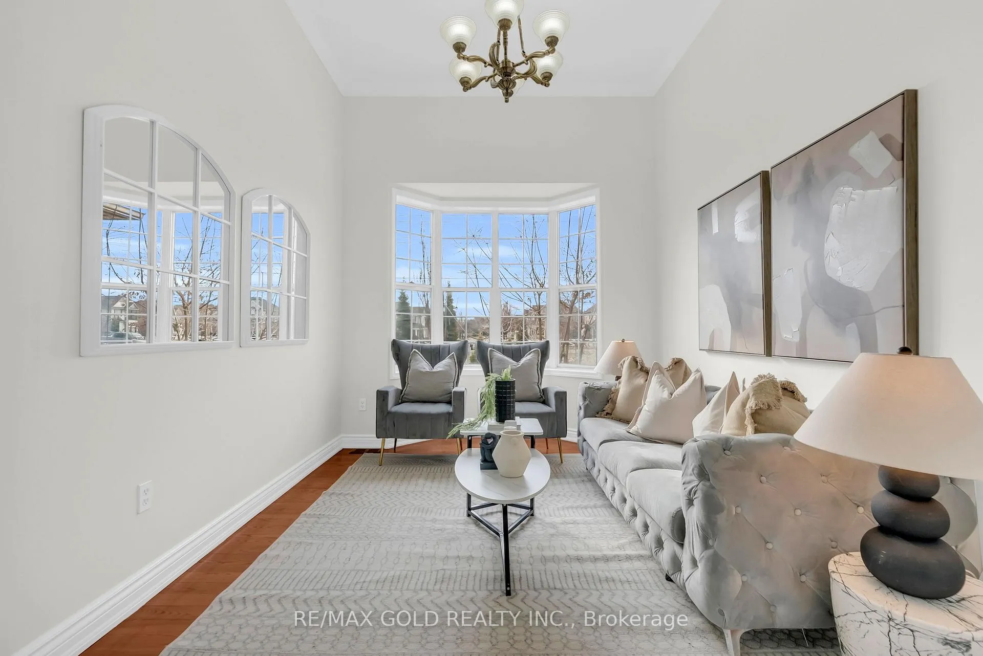 Photo 6 of 1645 Gowling Terrace, Milton, Clarke — HOMEH