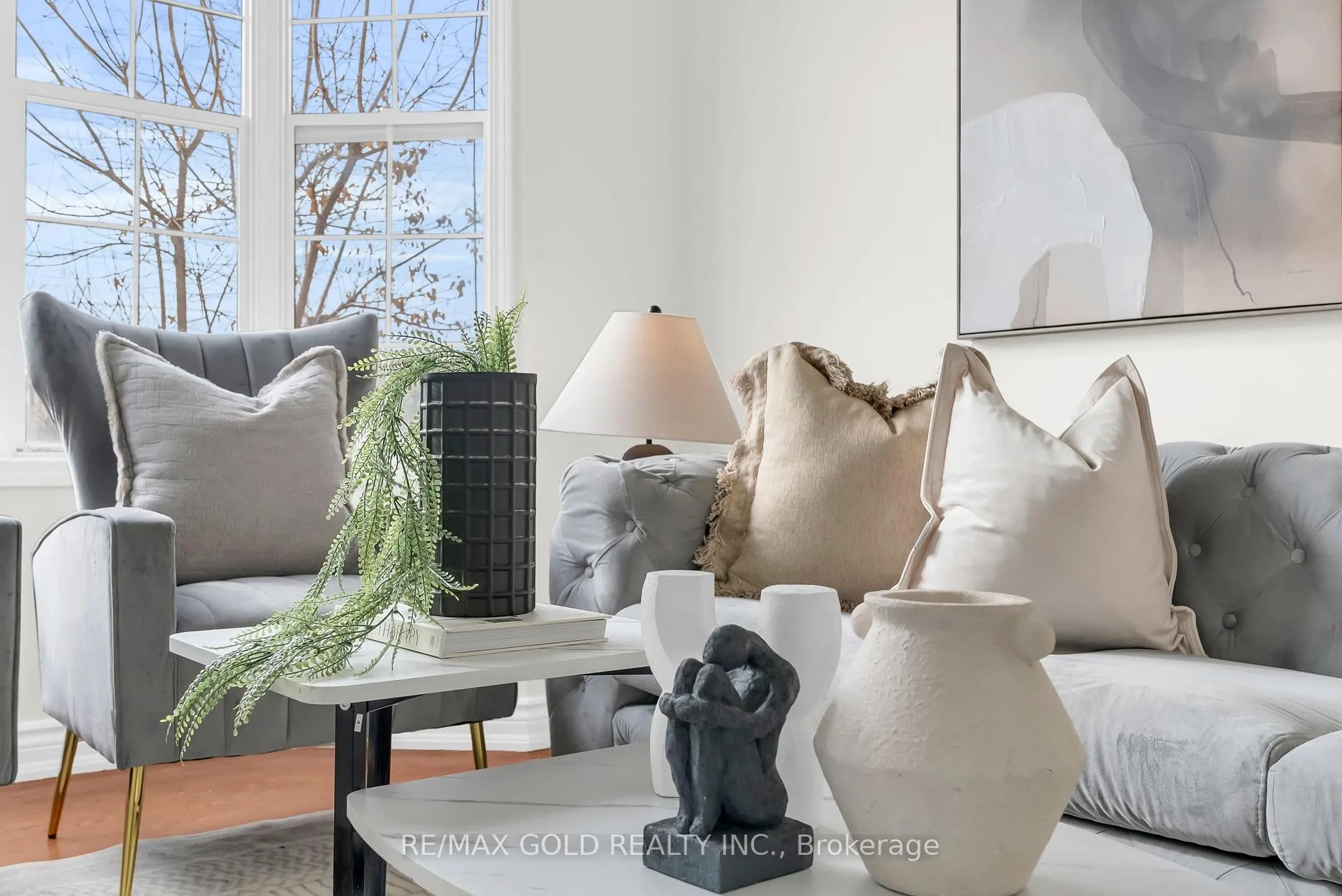 Photo 8 of 1645 Gowling Terrace, Milton, Clarke — HOMEH