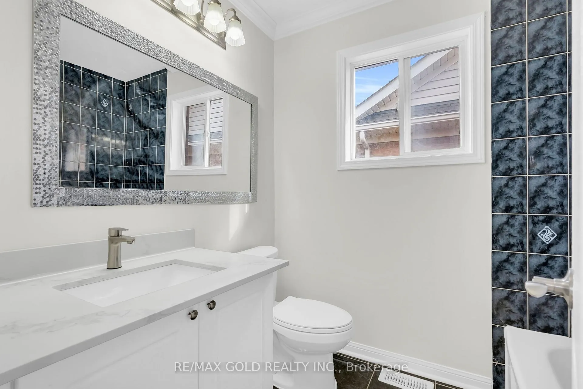 Photo 25 of 1645 Gowling Terrace, Milton, Clarke — HOMEH