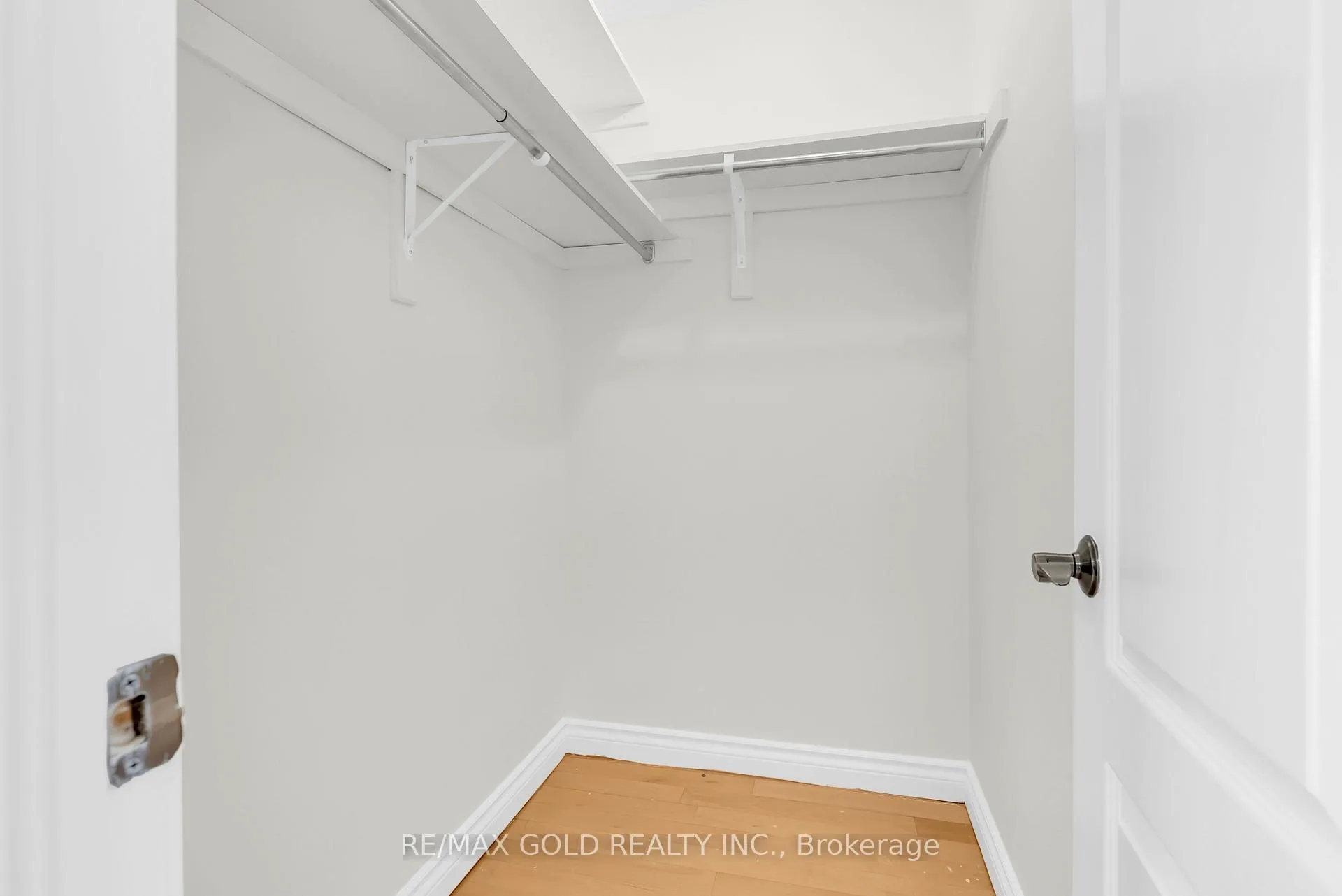 Photo 27 of 1645 Gowling Terrace, Milton, Clarke — HOMEH