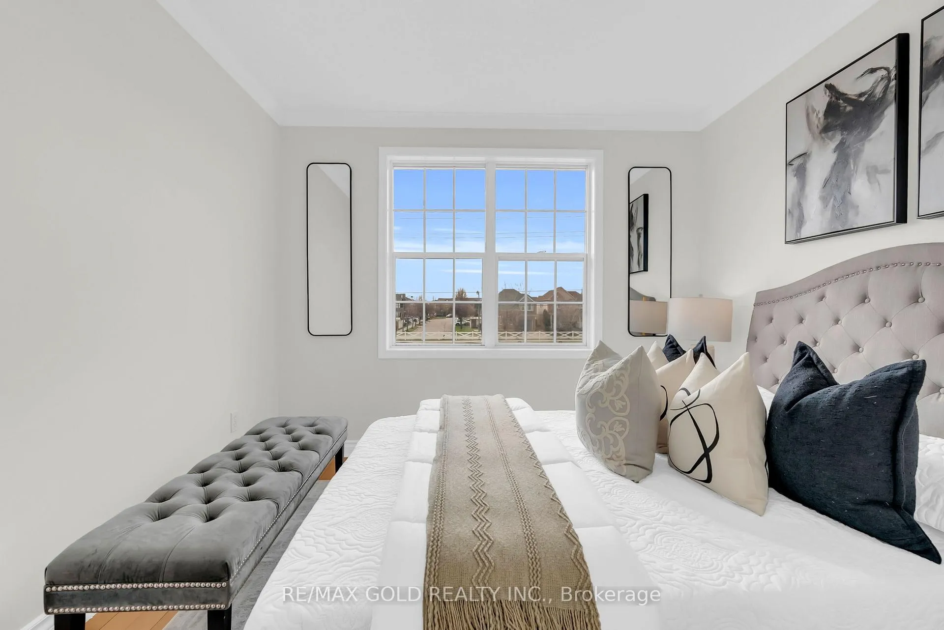 Photo 28 of 1645 Gowling Terrace, Milton, Clarke — HOMEH