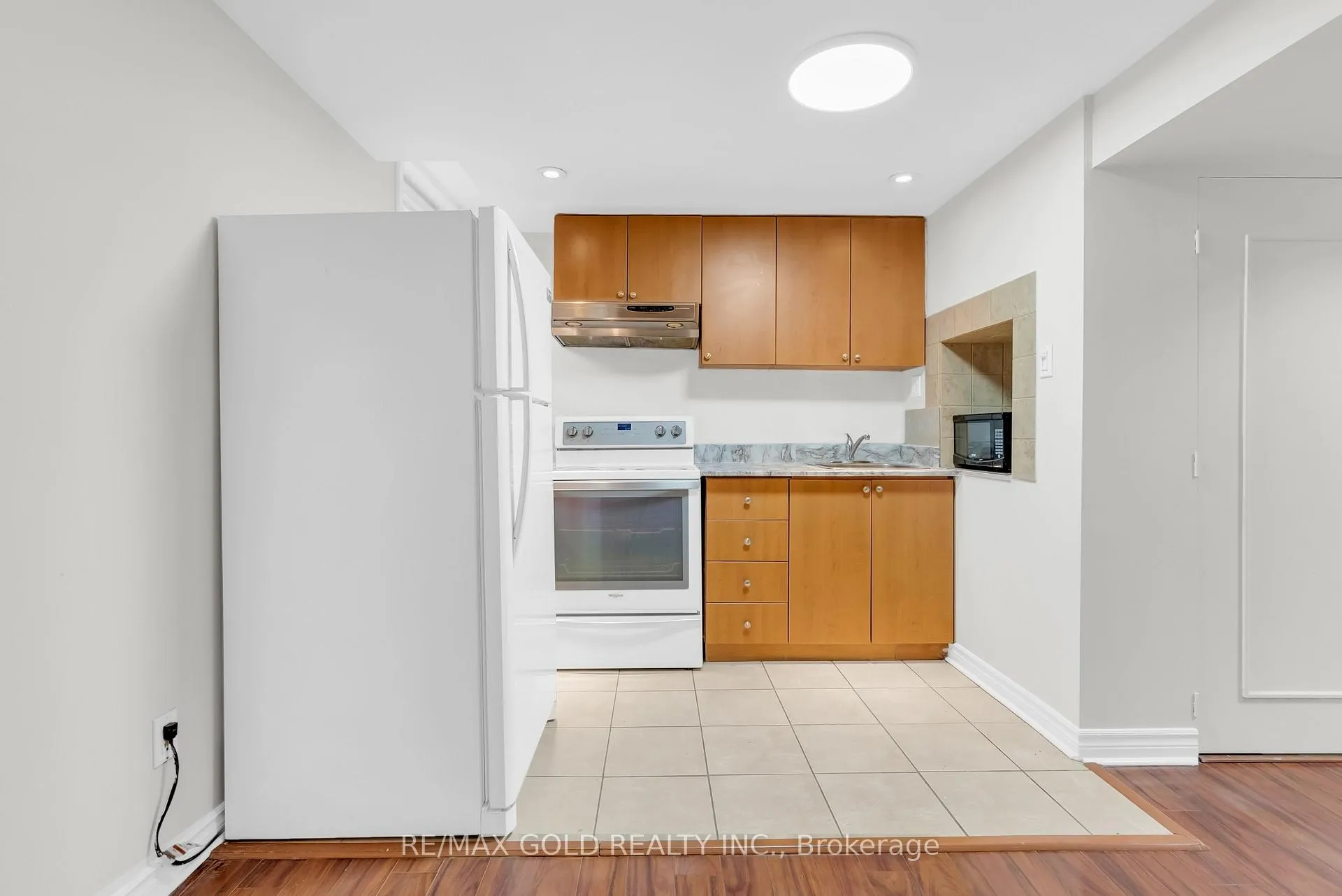 Photo 38 of 1645 Gowling Terrace, Milton, Clarke — HOMEH