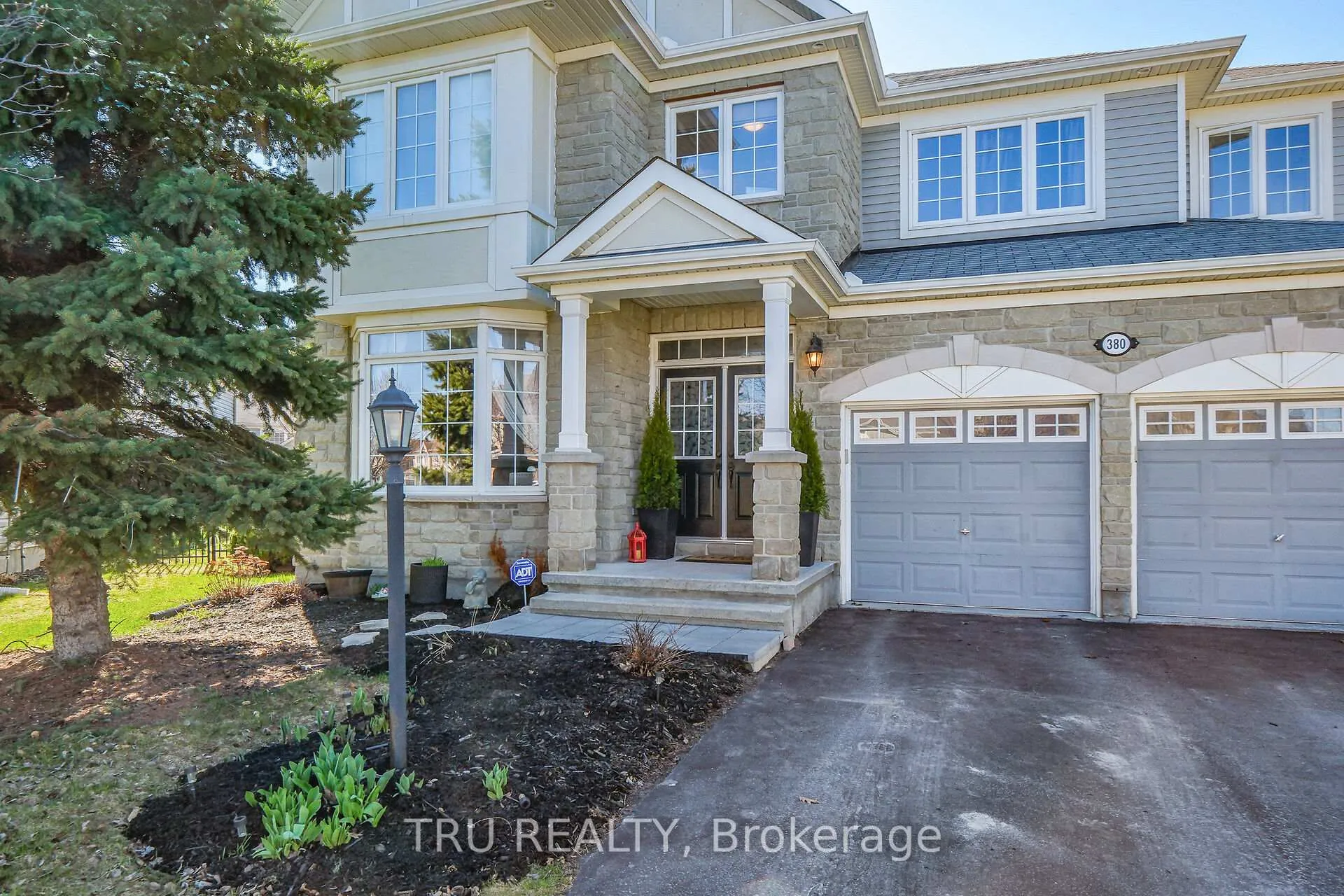 Photo 2 of 380 Blackleaf Drive, Ottawa, Barrhaven - Stonebridge — HOMEH