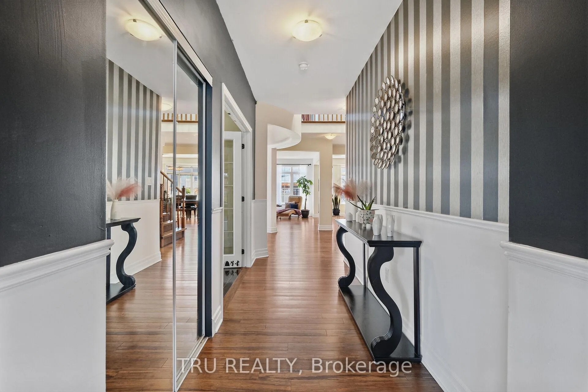 Photo 7 of 380 Blackleaf Drive, Ottawa, Barrhaven - Stonebridge — HOMEH