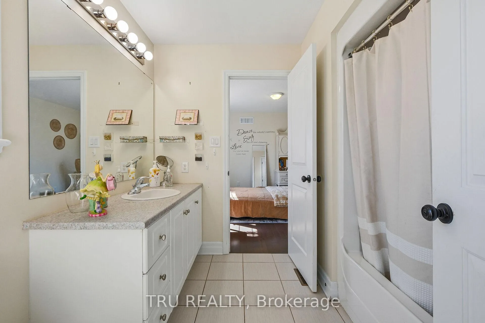 Photo 26 of 380 Blackleaf Drive, Ottawa, Barrhaven - Stonebridge — HOMEH