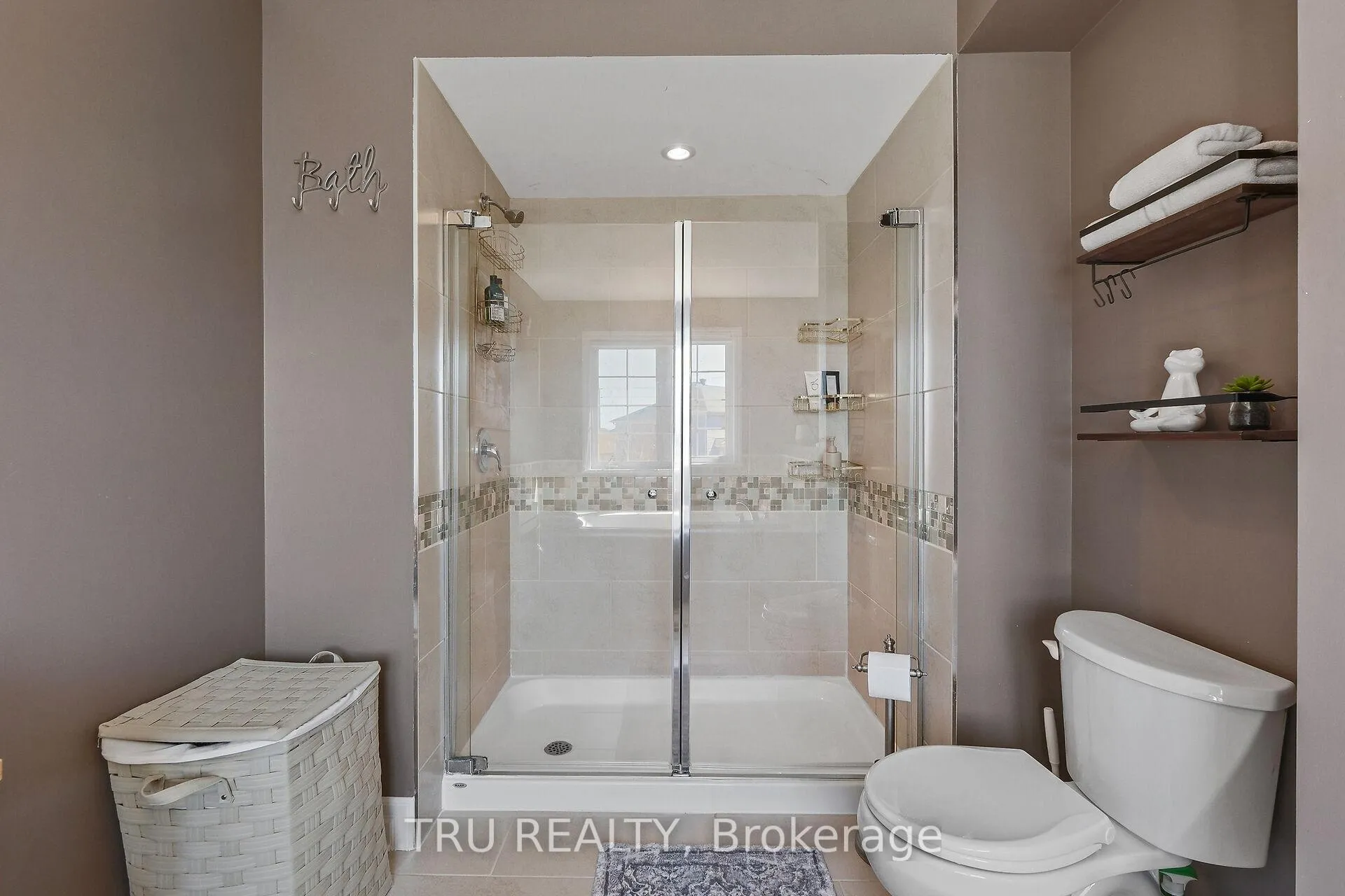 Photo 37 of 380 Blackleaf Drive, Ottawa, Barrhaven - Stonebridge — HOMEH