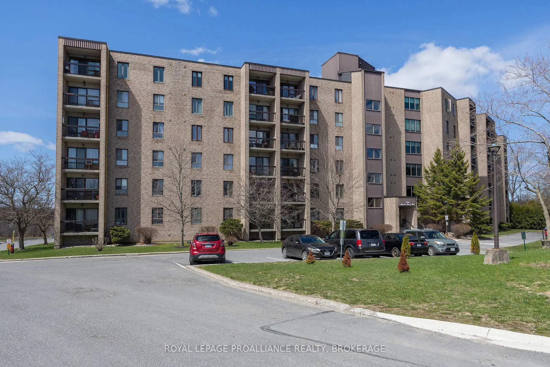 Photo 2 of Unit 214, 358 Queen Mary Road, Kingston, West of Sir John A. Blvd — HOMEH