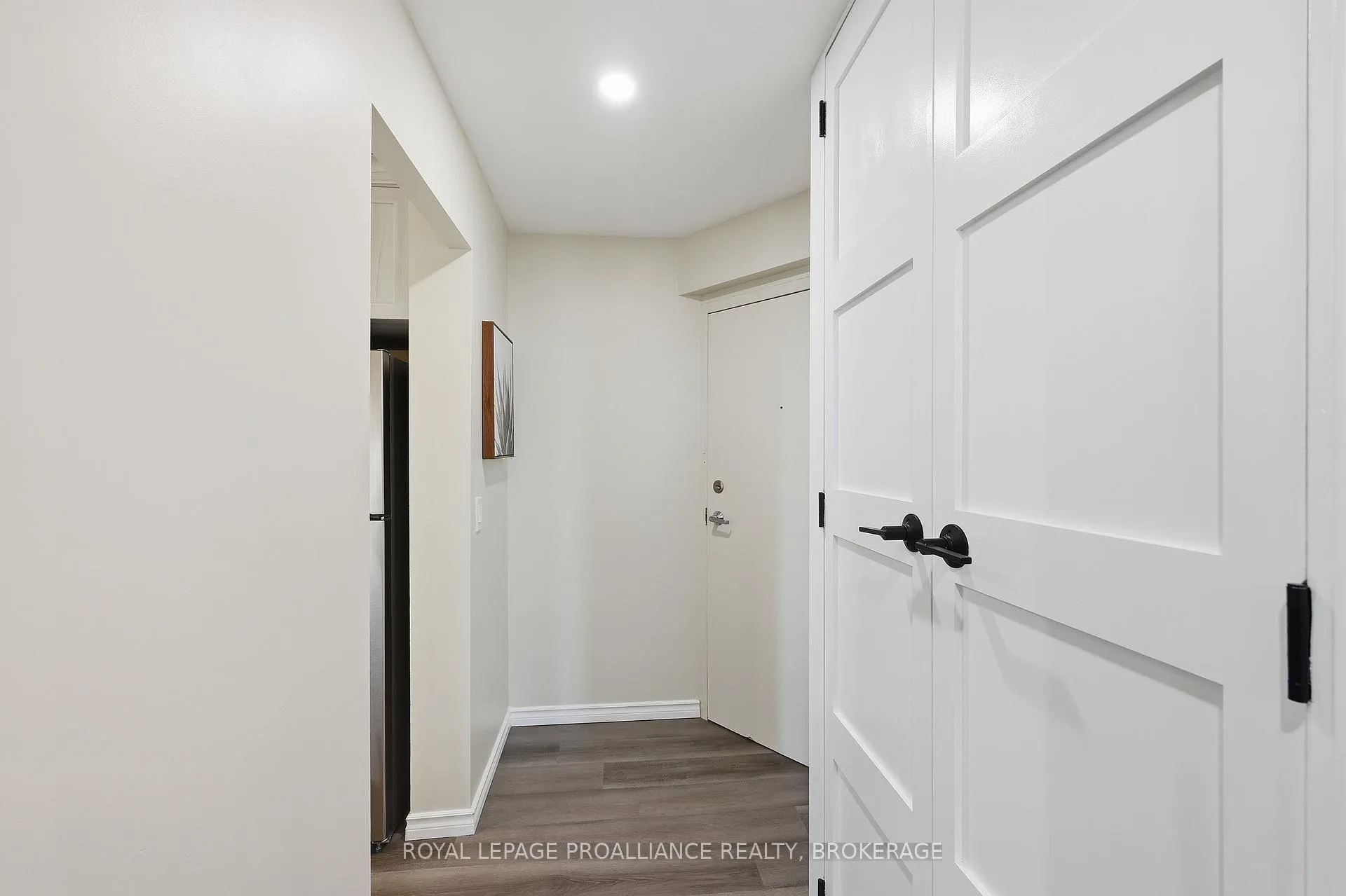 Photo 16 of Unit 214, 358 Queen Mary Road, Kingston, West of Sir John A. Blvd — HOMEH