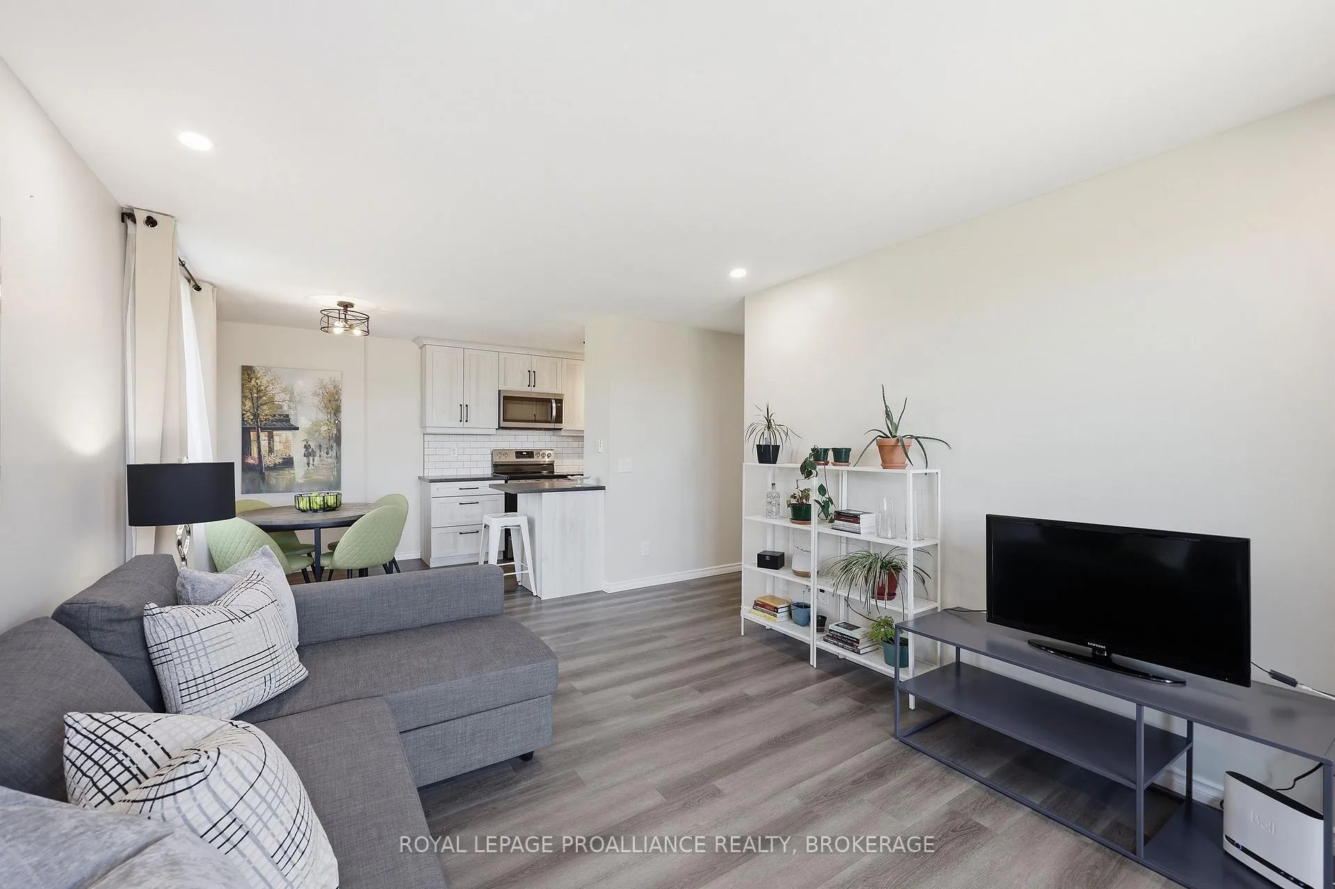 Photo 24 of Unit 214, 358 Queen Mary Road, Kingston, West of Sir John A. Blvd — HOMEH