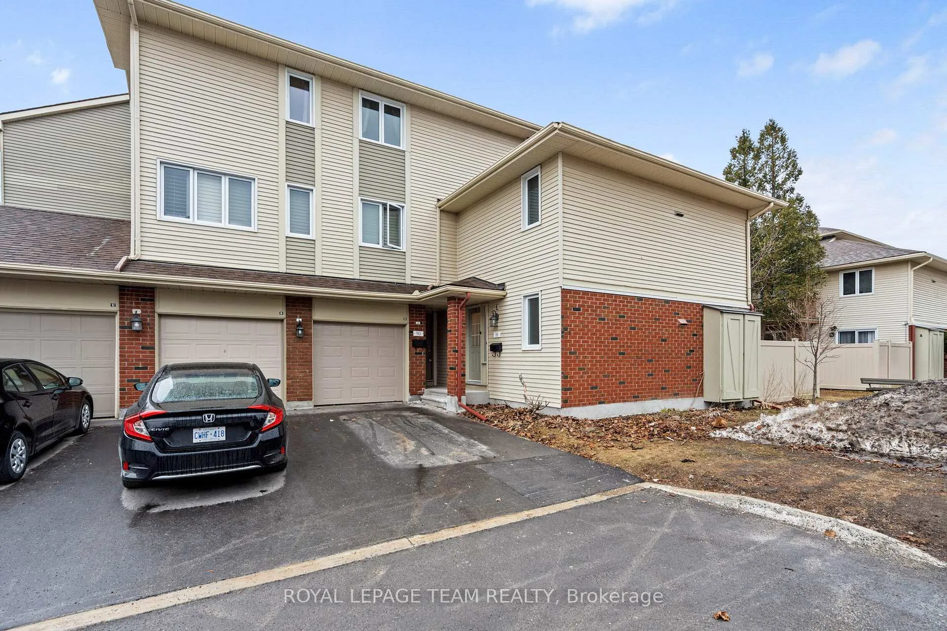 Photo 1 of 90 Haxby Private, Ottawa, Hunt Club Park/Greenboro — HOMEH