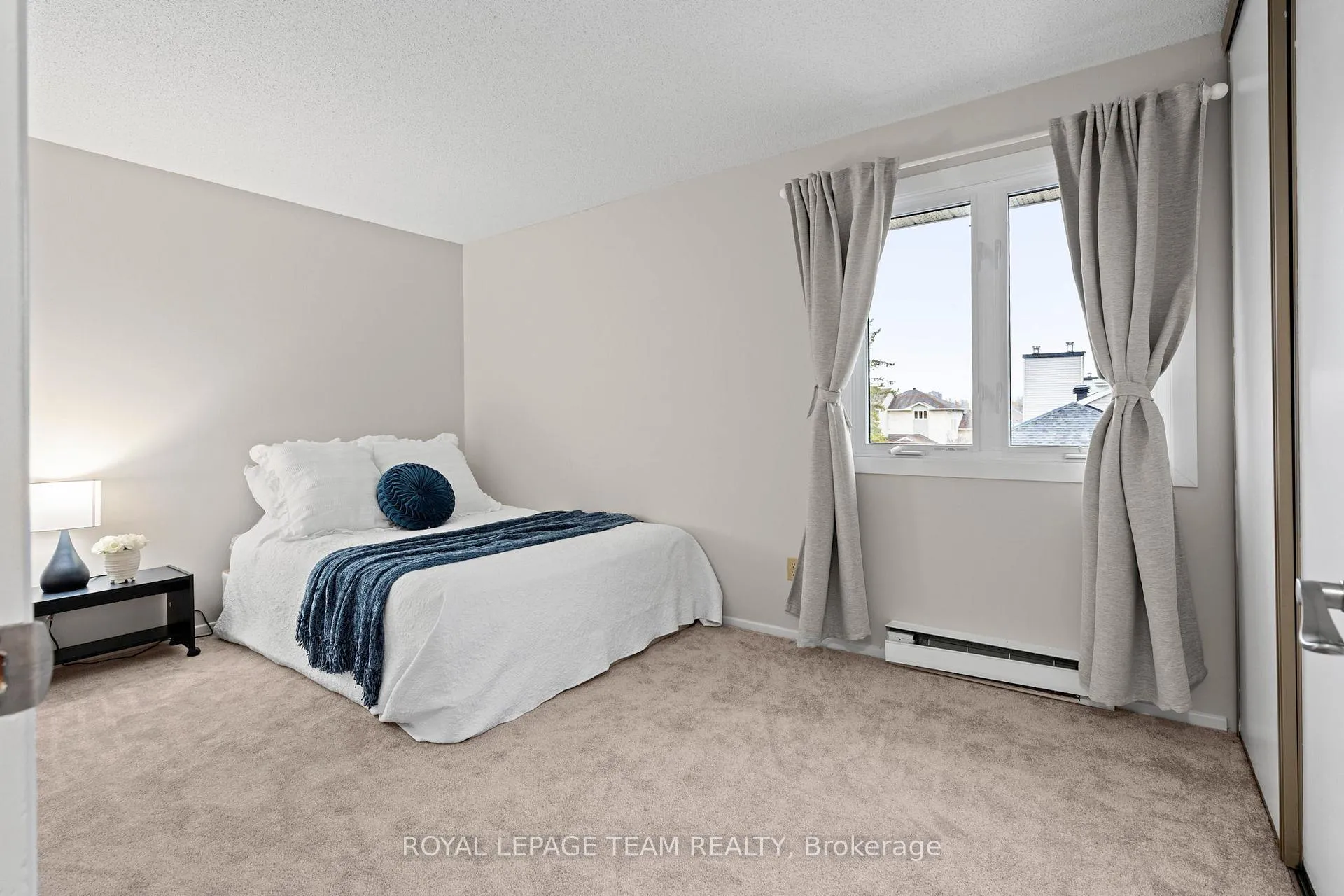 Photo 18 of 90 Haxby Private, Ottawa, Hunt Club Park/Greenboro — HOMEH
