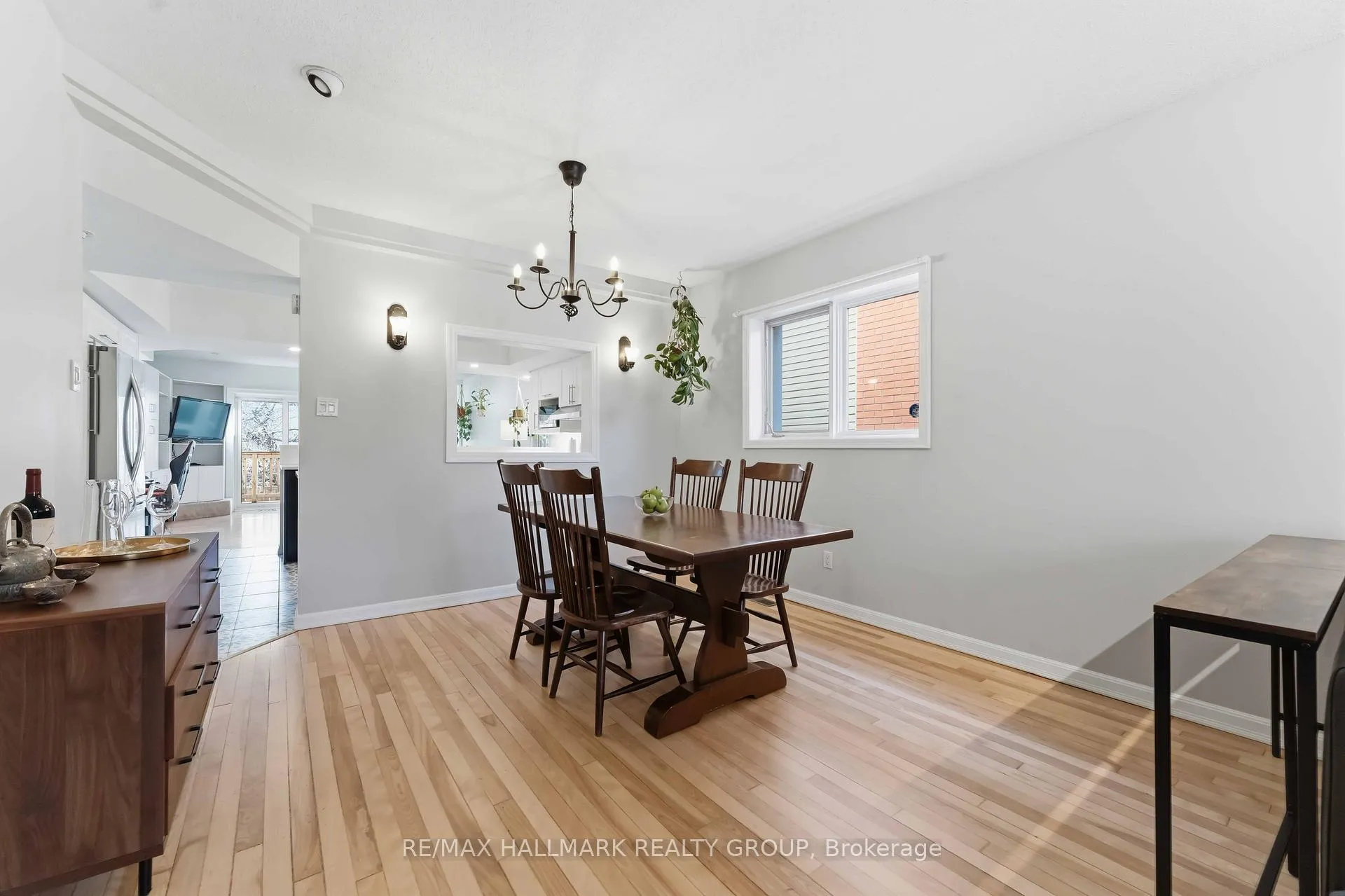 Photo 7 of 57 Rosemere Avenue, Ottawa, Ottawa East — HOMEH