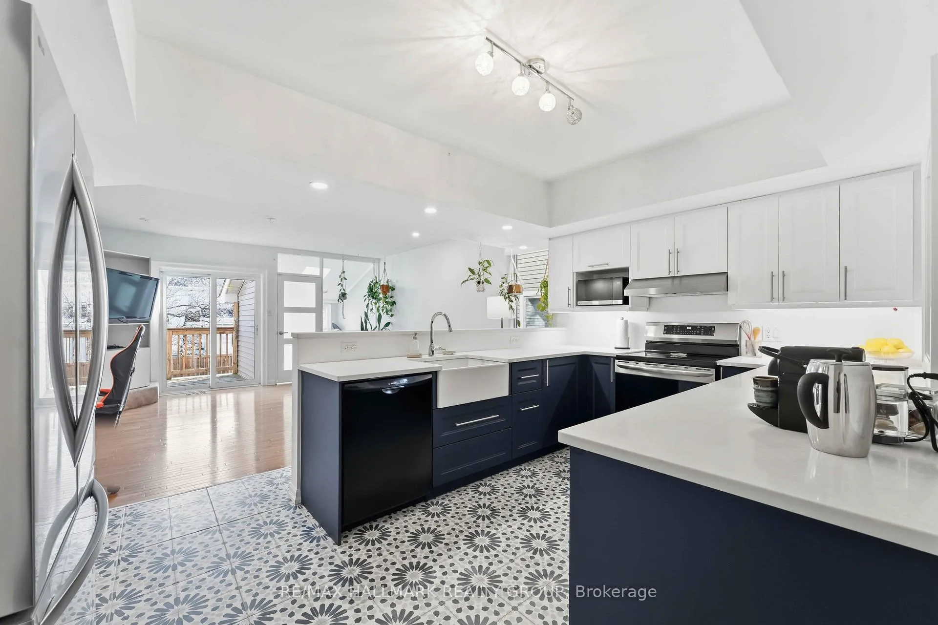 Photo 9 of 57 Rosemere Avenue, Ottawa, Ottawa East — HOMEH