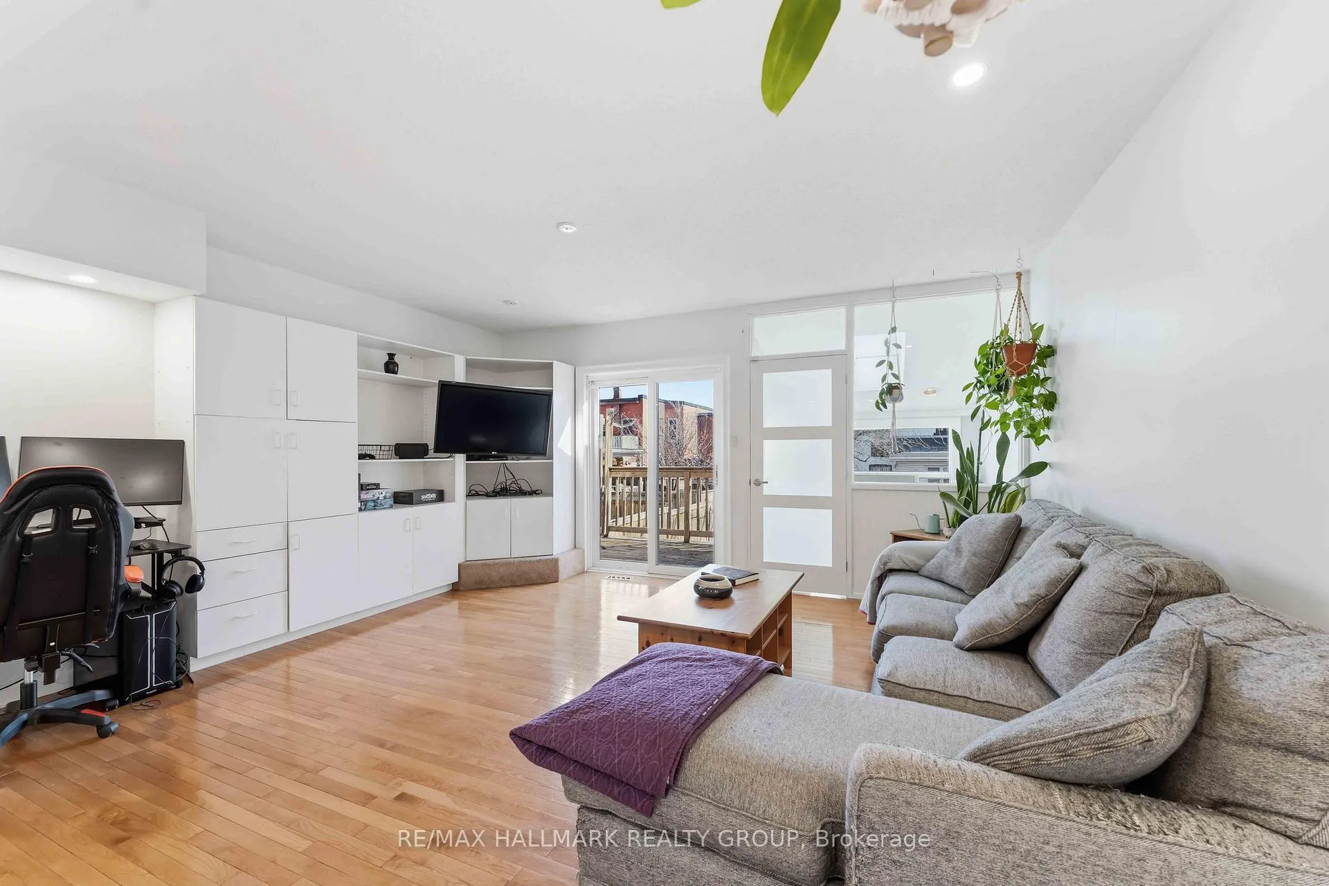 Photo 11 of 57 Rosemere Avenue, Ottawa, Ottawa East — HOMEH