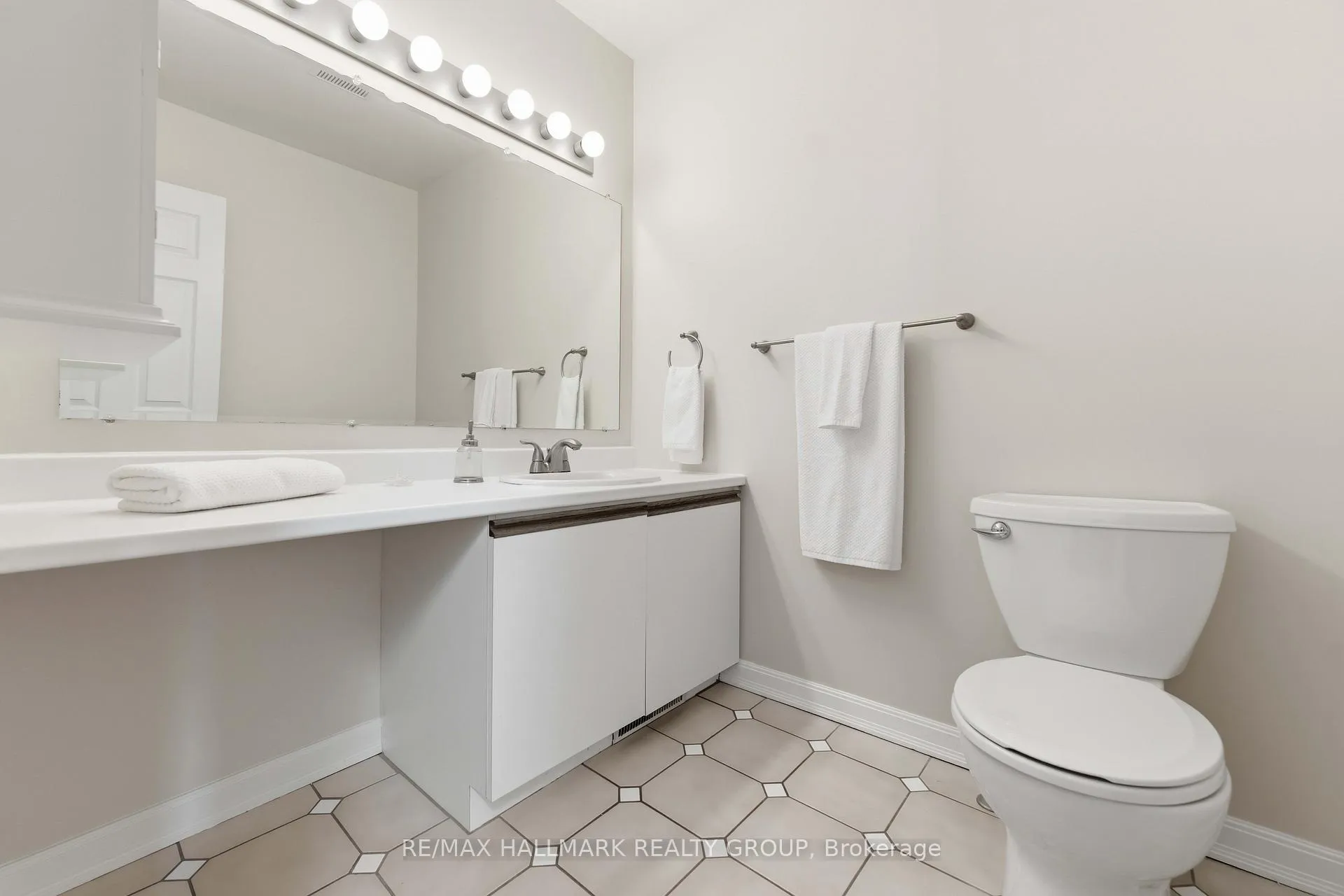 Photo 16 of 57 Rosemere Avenue, Ottawa, Ottawa East — HOMEH