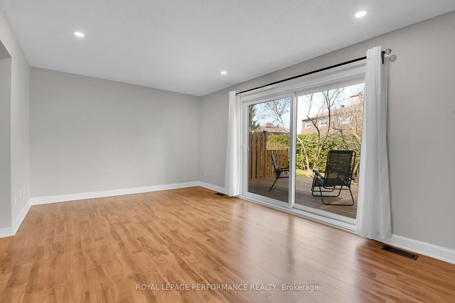 Photo 10 of Unit 25, 890 Cahill Drive W, Ottawa, Hunt Club — HOMEH