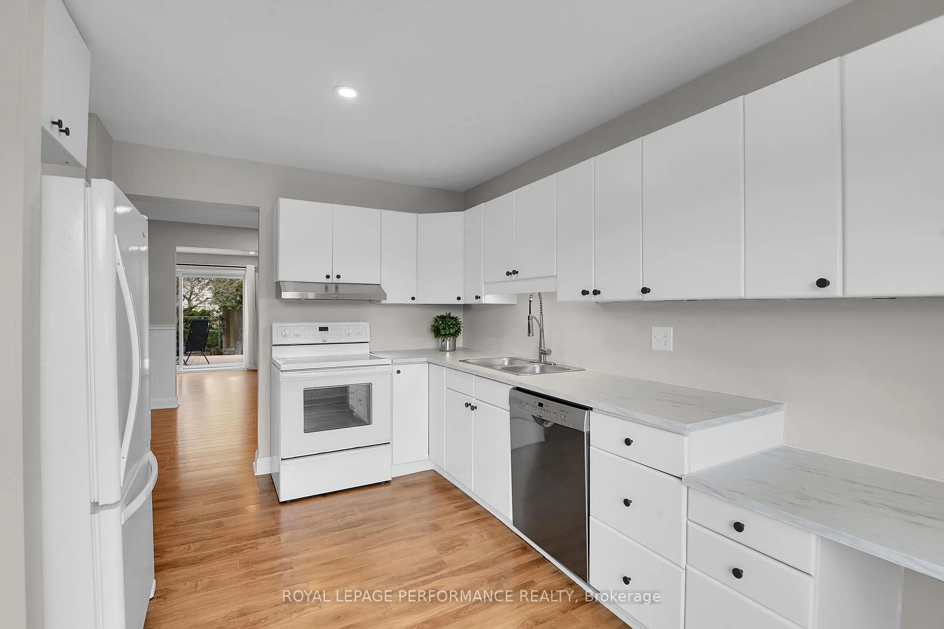 Photo 14 of Unit 25, 890 Cahill Drive W, Ottawa, Hunt Club — HOMEH