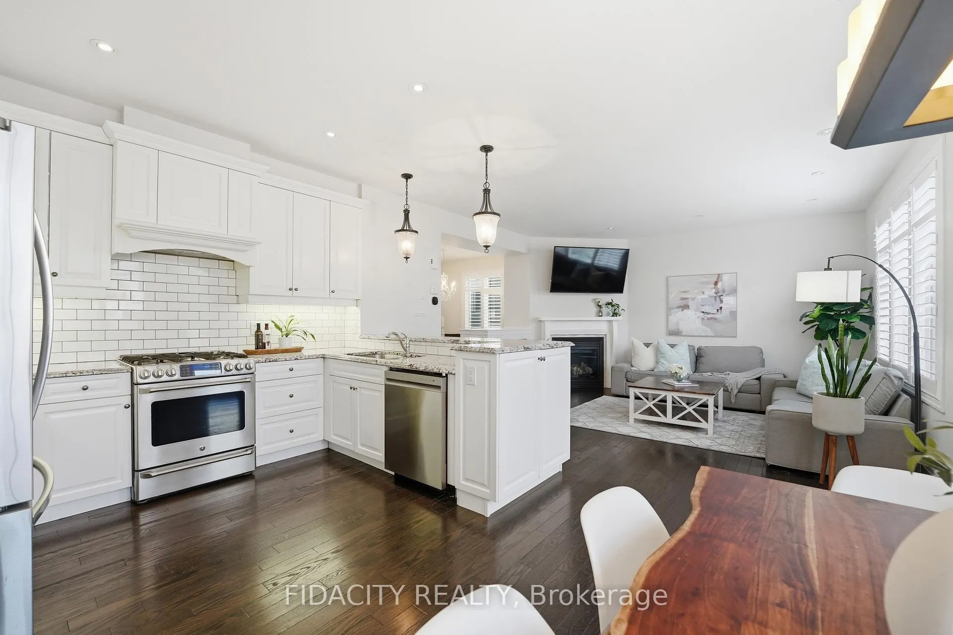 Photo 12 of 374 Gallantry Way, Ottawa, Stittsville (North) — HOMEH