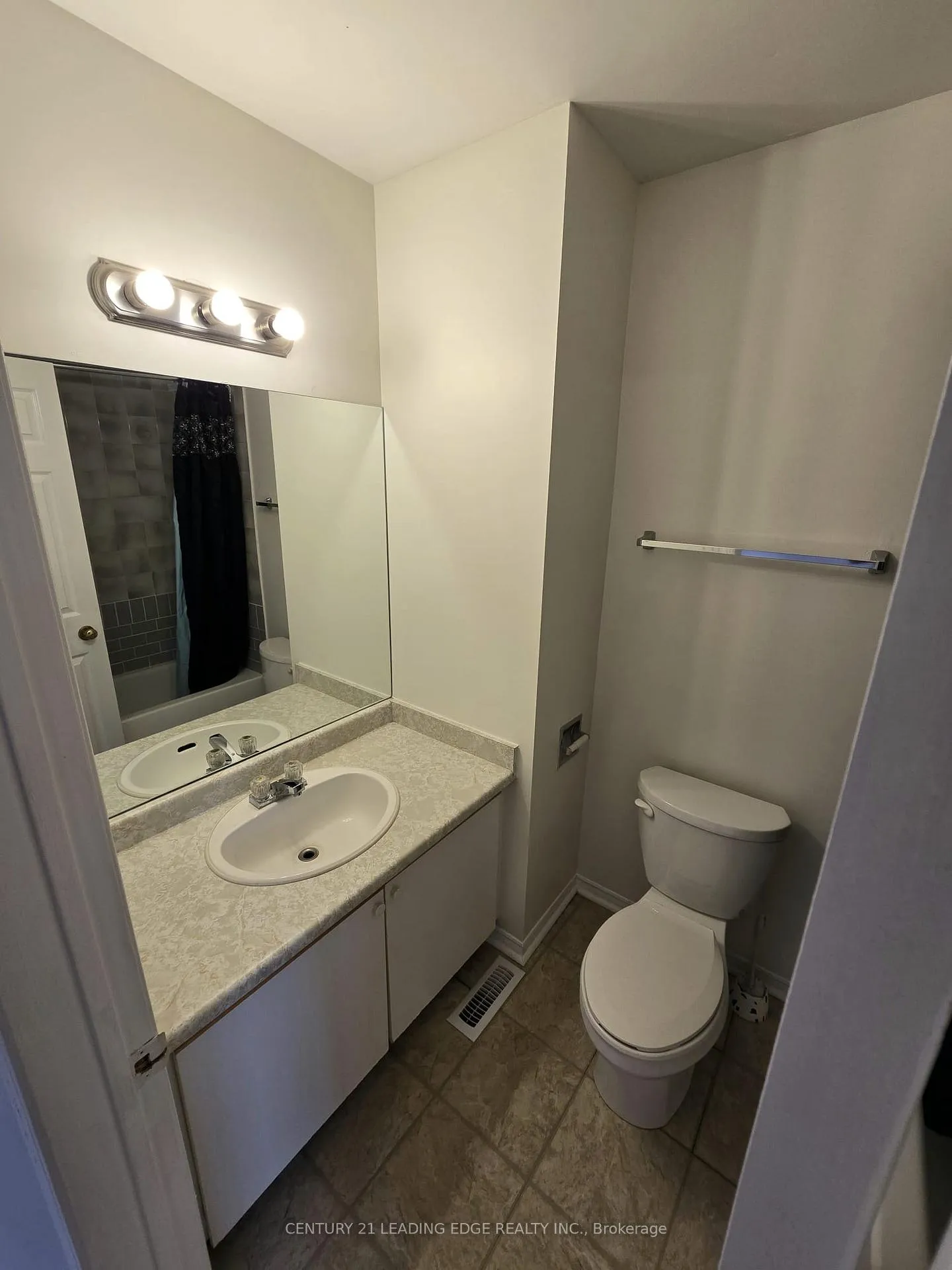 Photo 14 of Unit MAIN, 1592 Marshcourt Drive, Pickering, Village East — HOMEH