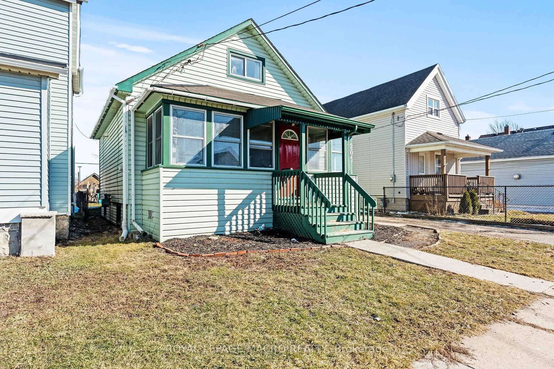 Photo 4 of 205 Mitchell Street, Port Colborne, East Village — HOMEH