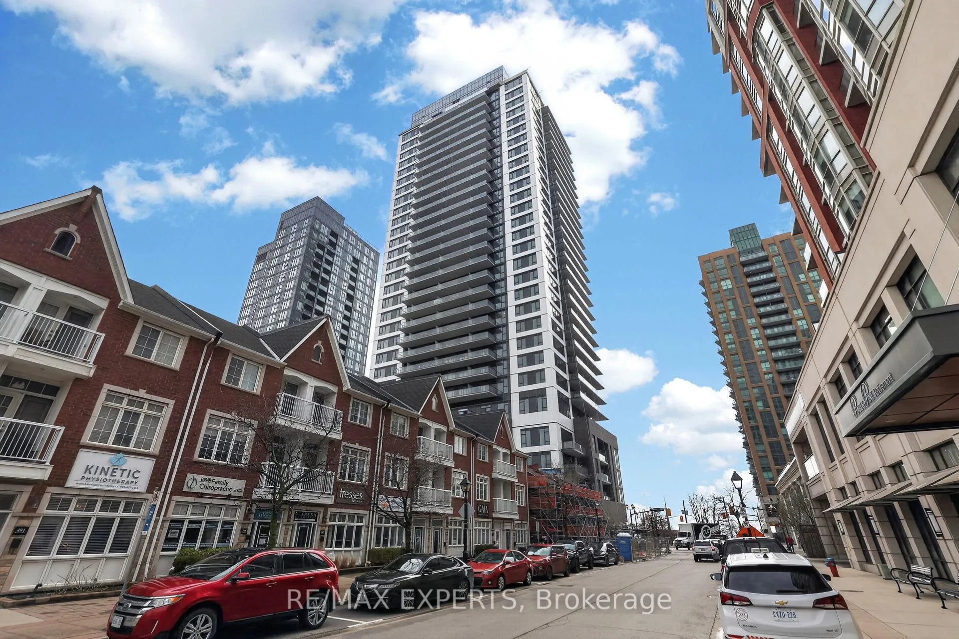 Photo 4 of Unit 601, 2075 Lakeshore Road, Burlington, Brant — HOMEH