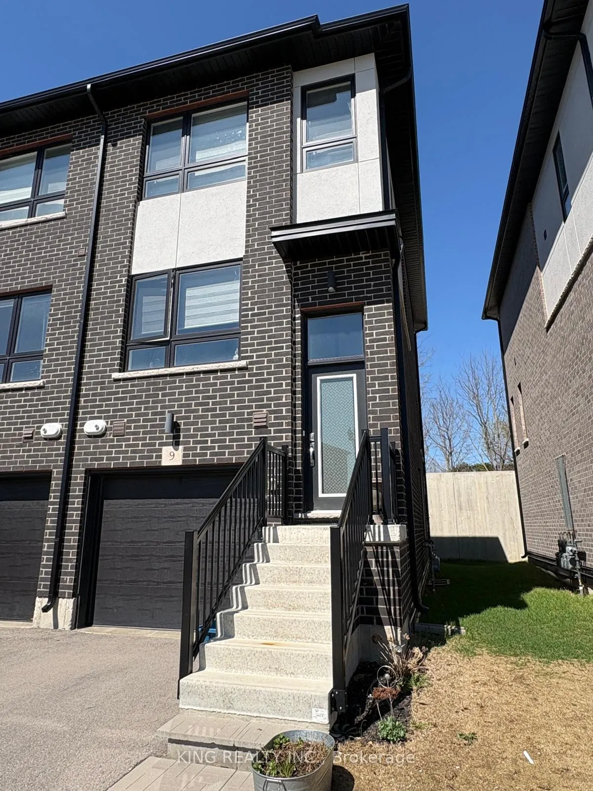Photo 2 of Unit 9, 720 Grey Street, Brantford — HOMEH