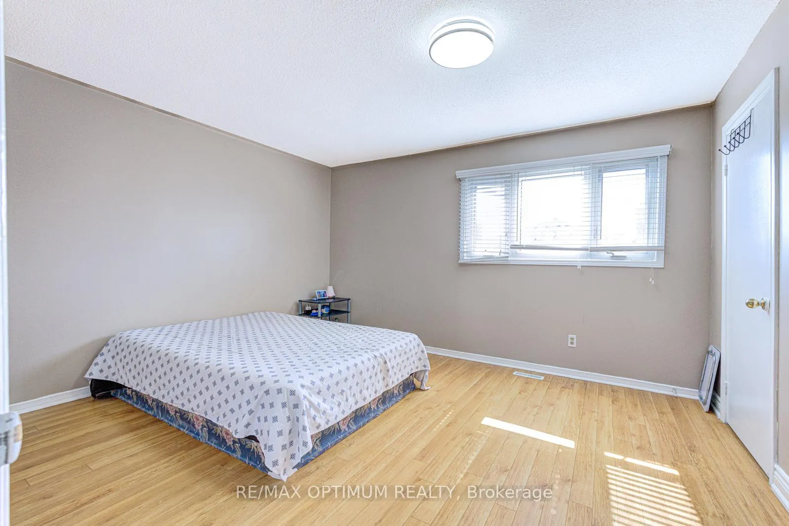Photo 21 of 53 Dutch Crescent, Brampton, Fletcher's Creek South — HOMEH
