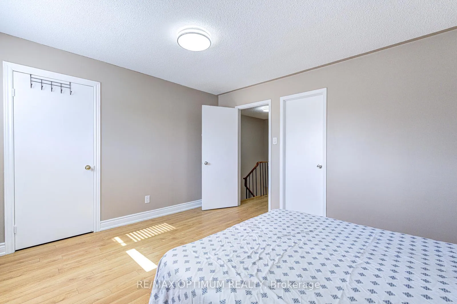 Photo 22 of 53 Dutch Crescent, Brampton, Fletcher's Creek South — HOMEH
