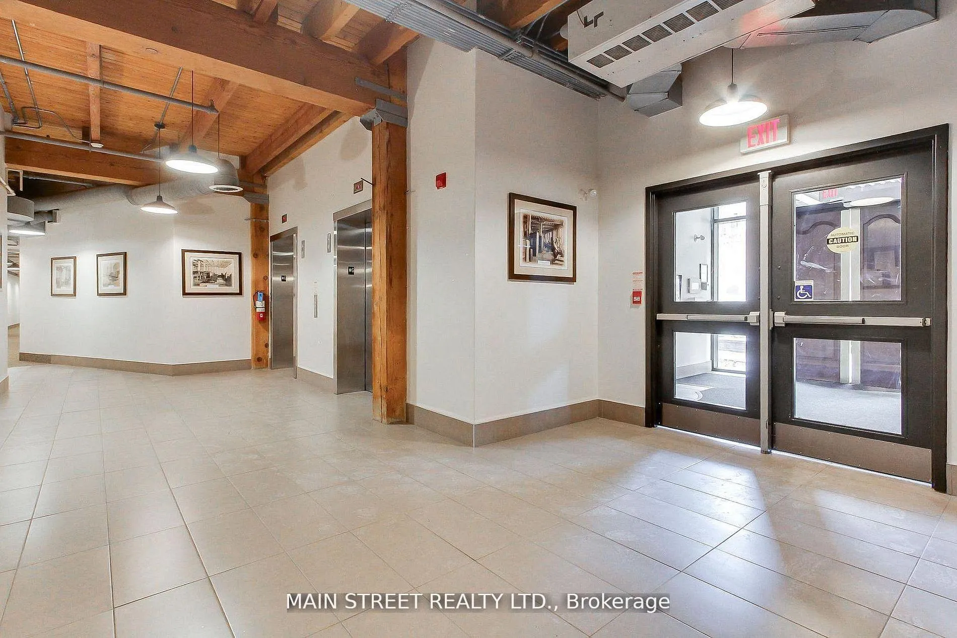 Photo 5 of Unit 310, 543 Timothy Street W, Newmarket, Central Newmarket — HOMEH