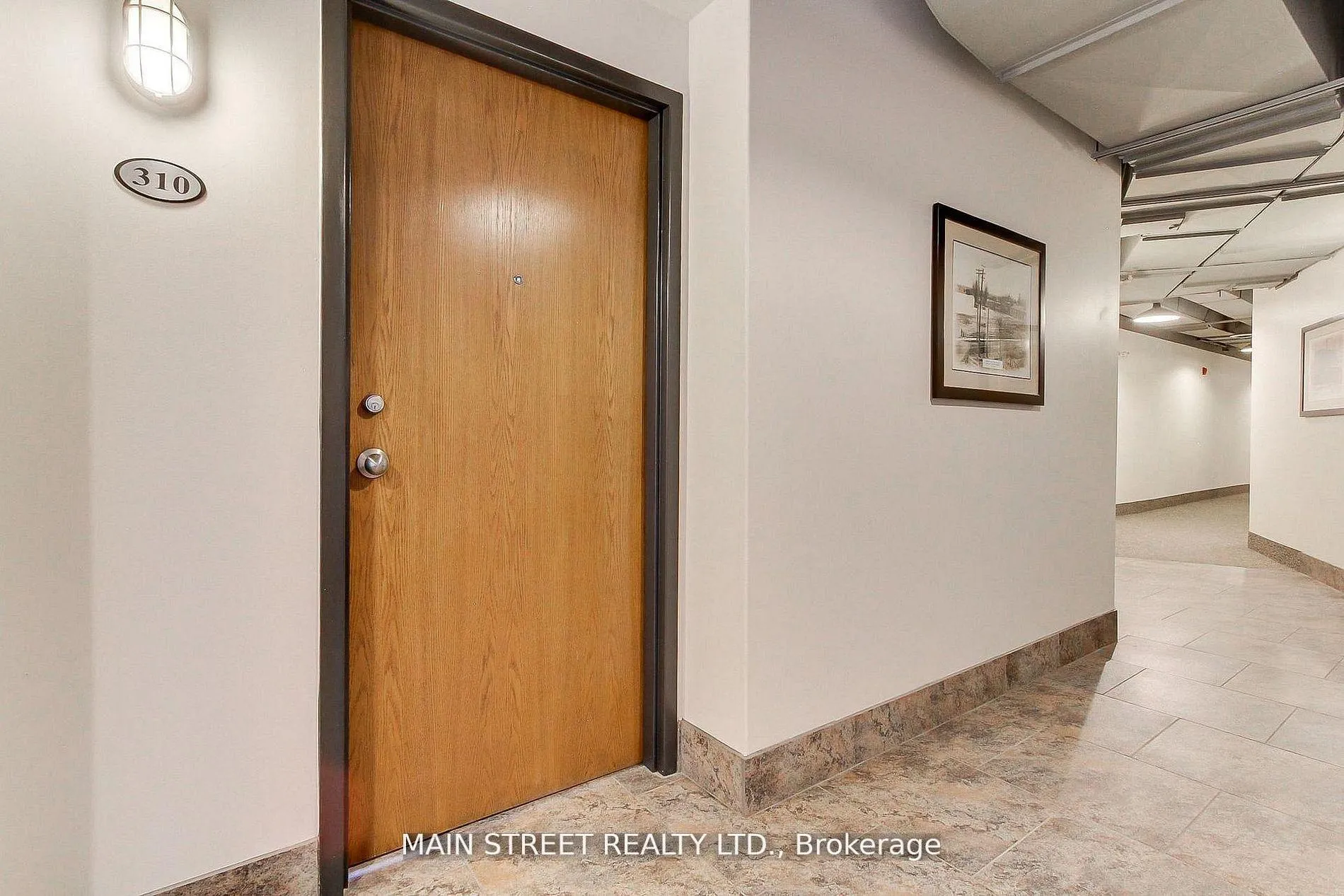 Photo 6 of Unit 310, 543 Timothy Street W, Newmarket, Central Newmarket — HOMEH